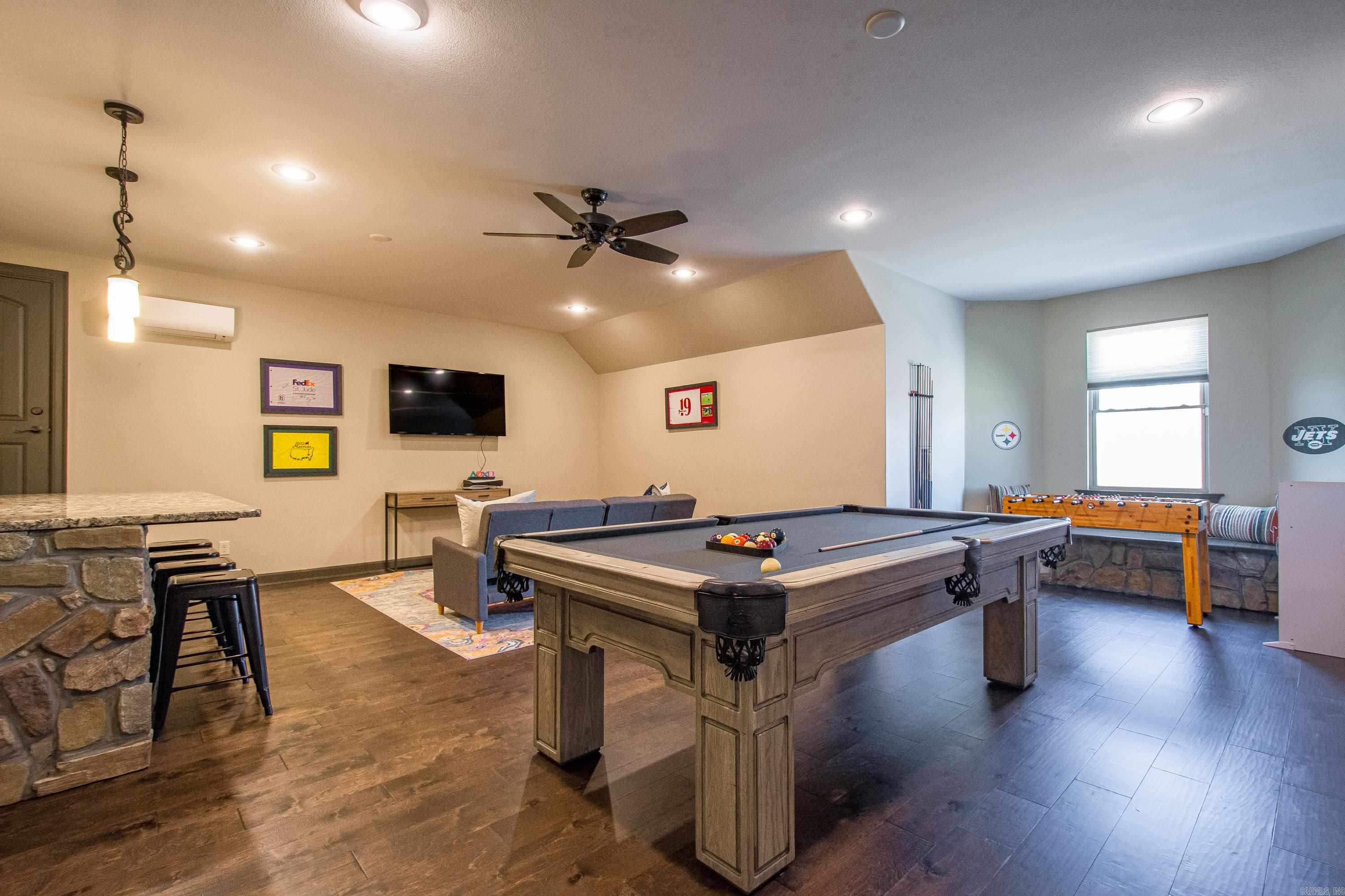 NORTH SHORE @ HURRICANE LAKE EST - Residential