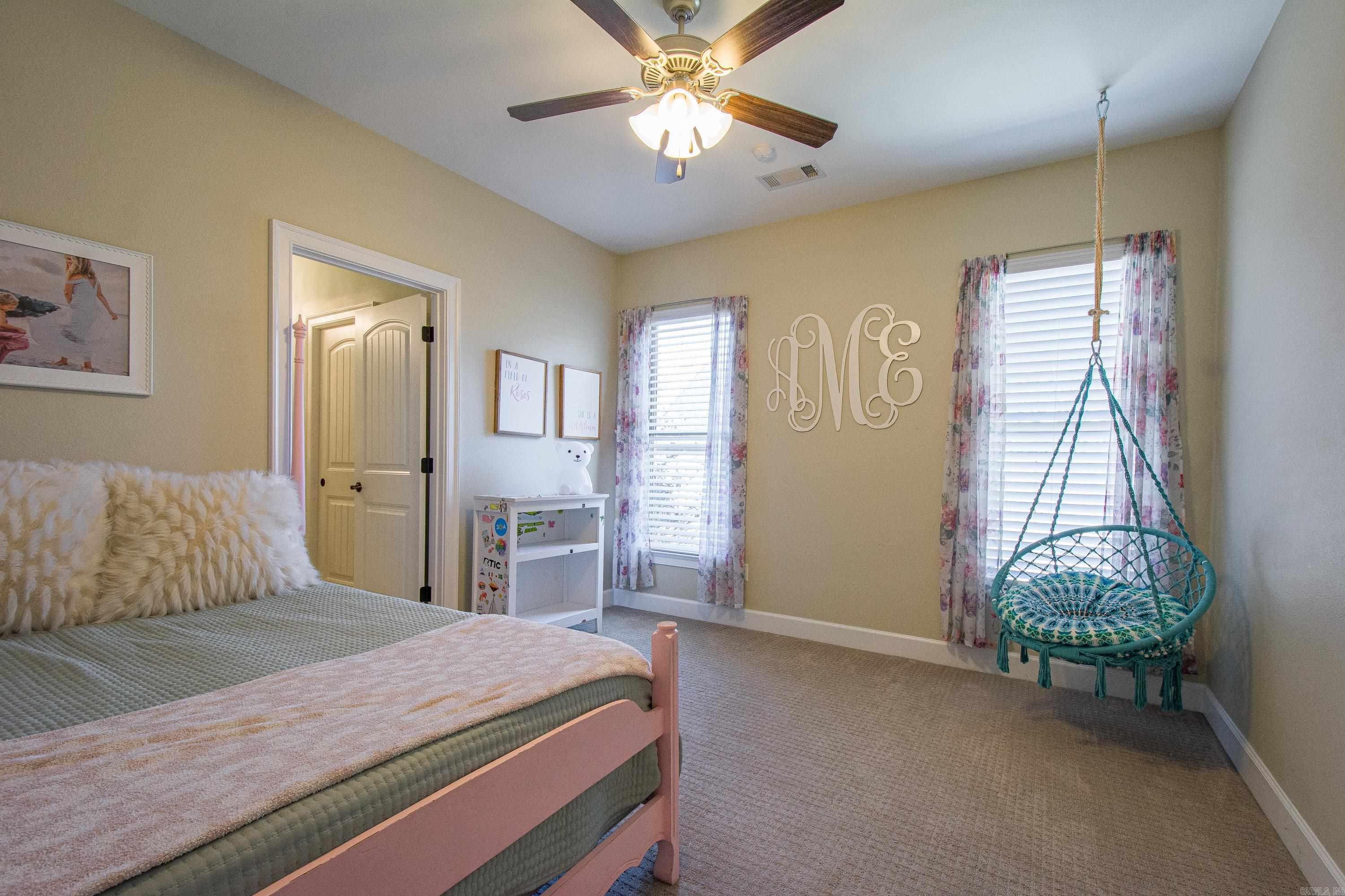 NORTH SHORE @ HURRICANE LAKE EST - Residential