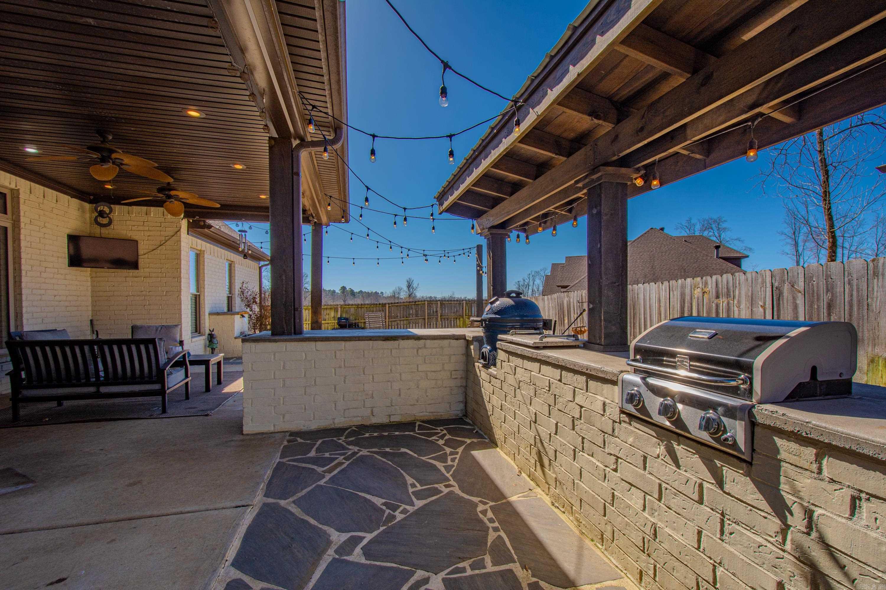 NORTH SHORE @ HURRICANE LAKE EST - Residential