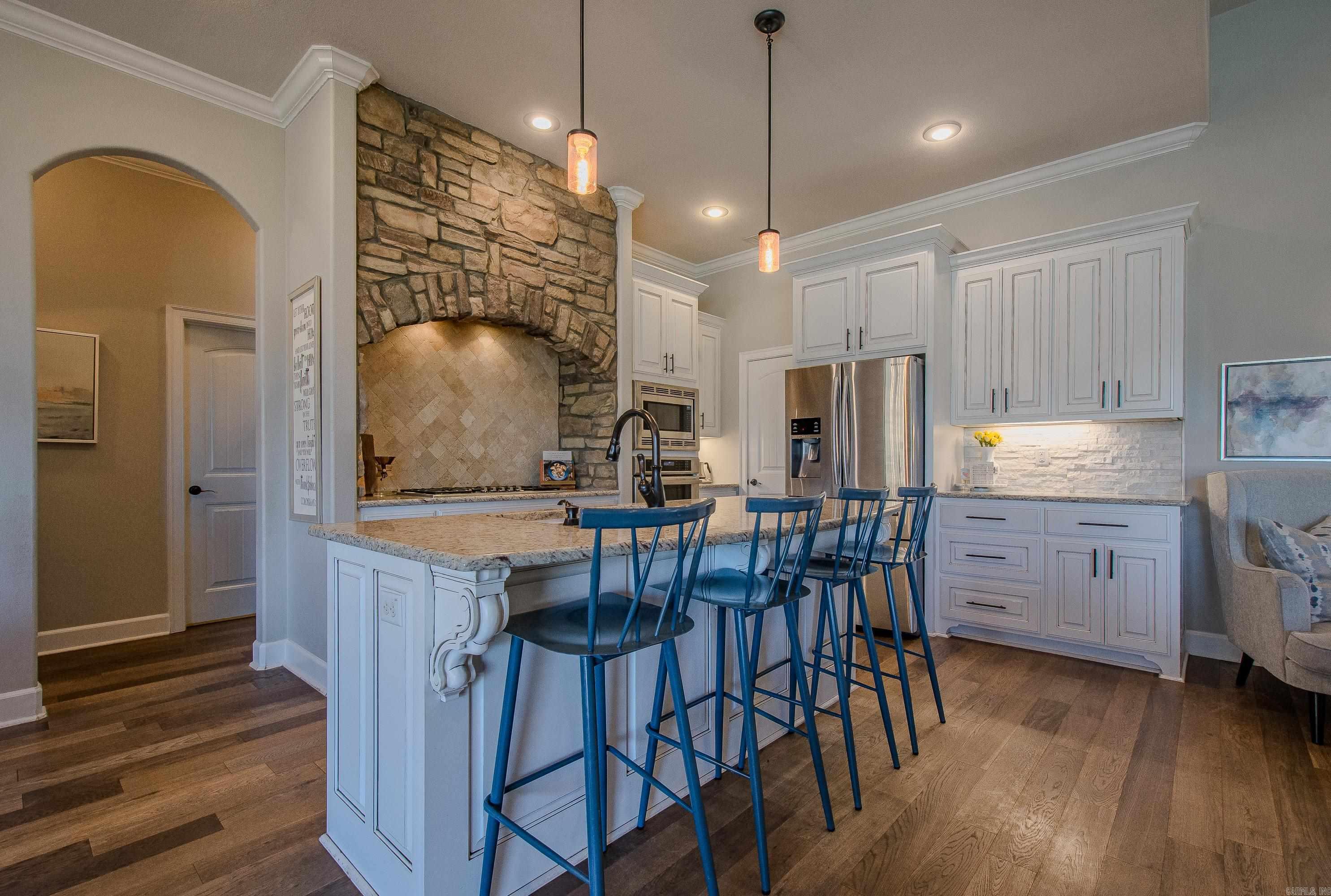 NORTH SHORE @ HURRICANE LAKE EST - Residential