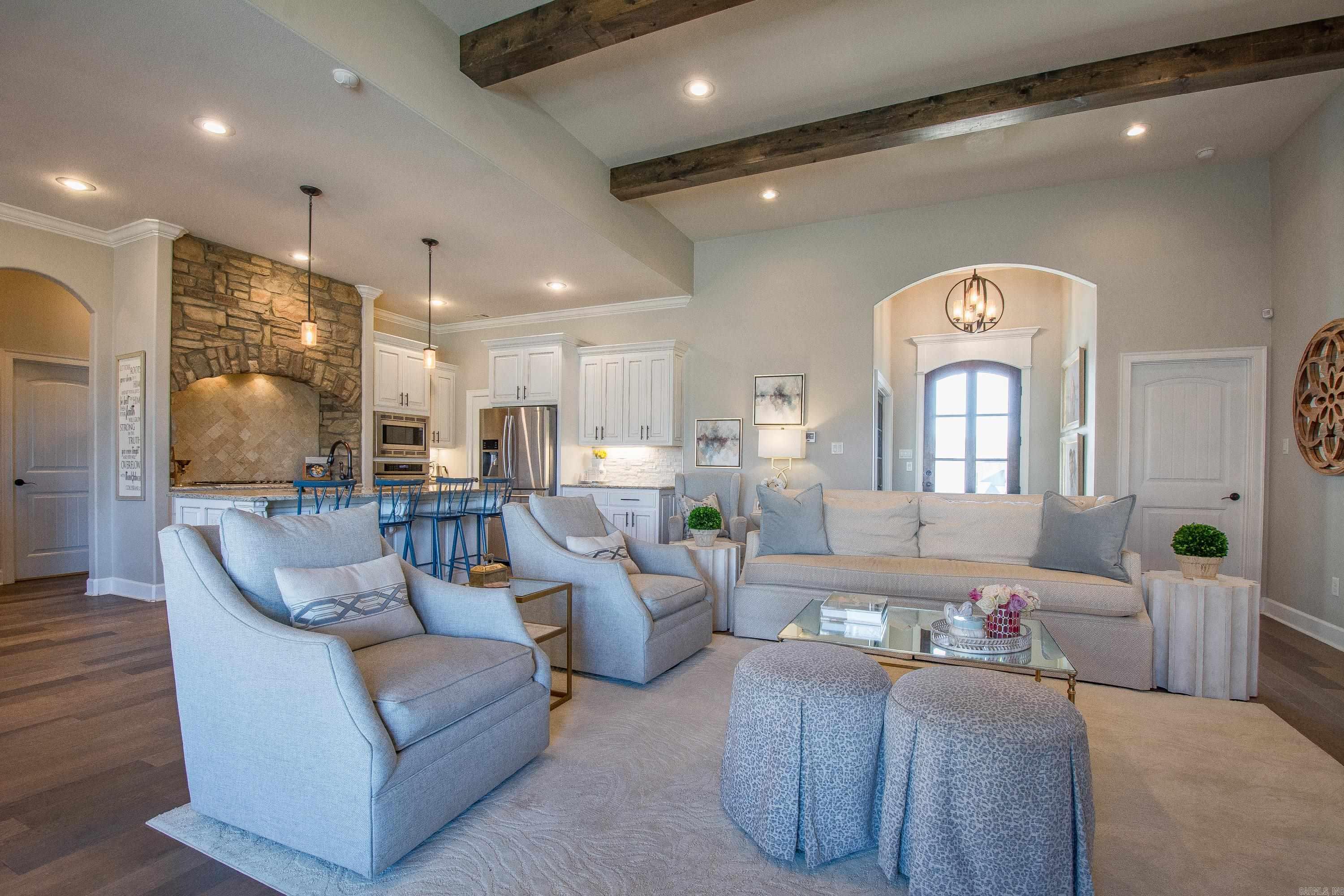 NORTH SHORE @ HURRICANE LAKE EST - Residential