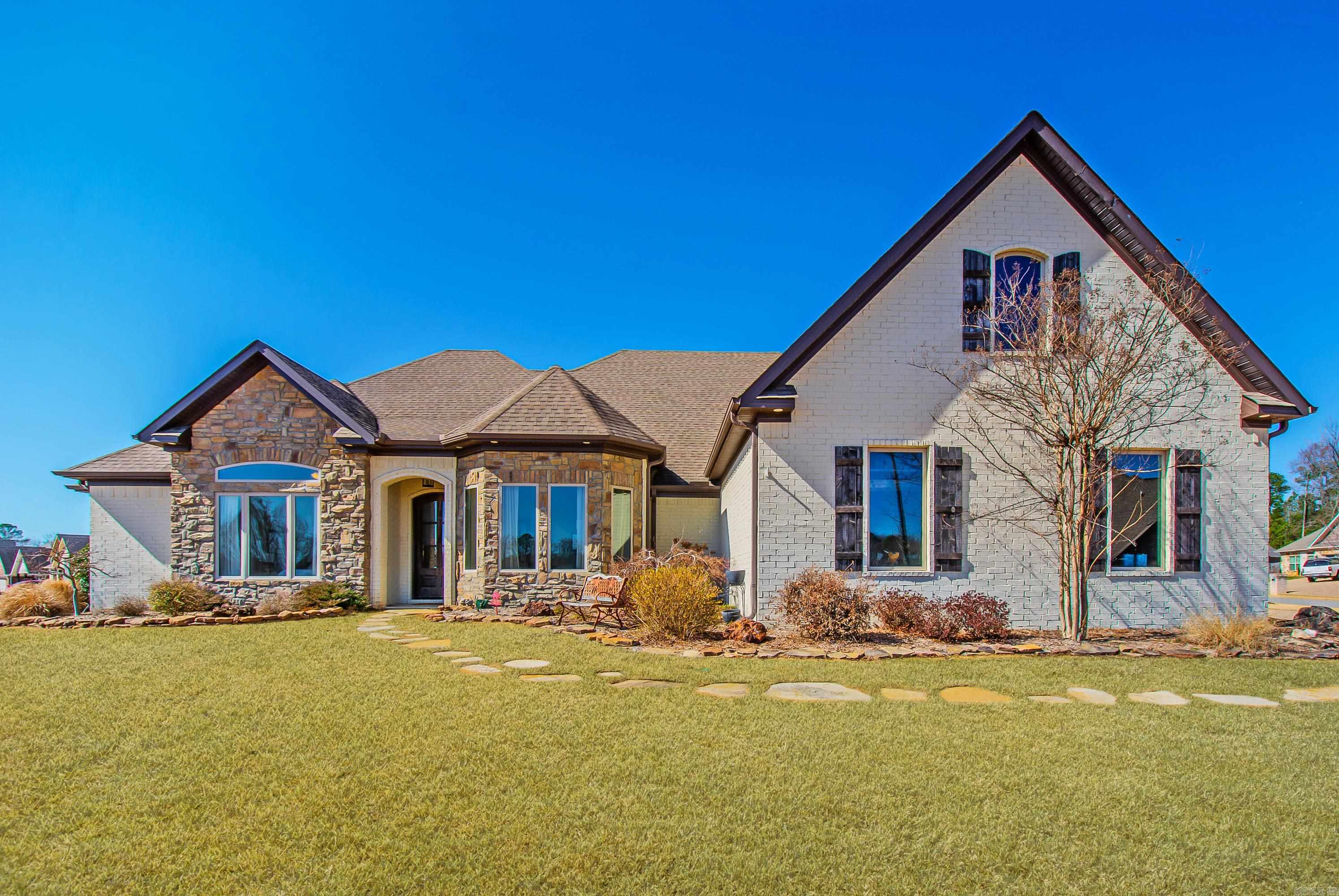 NORTH SHORE @ HURRICANE LAKE EST - Residential