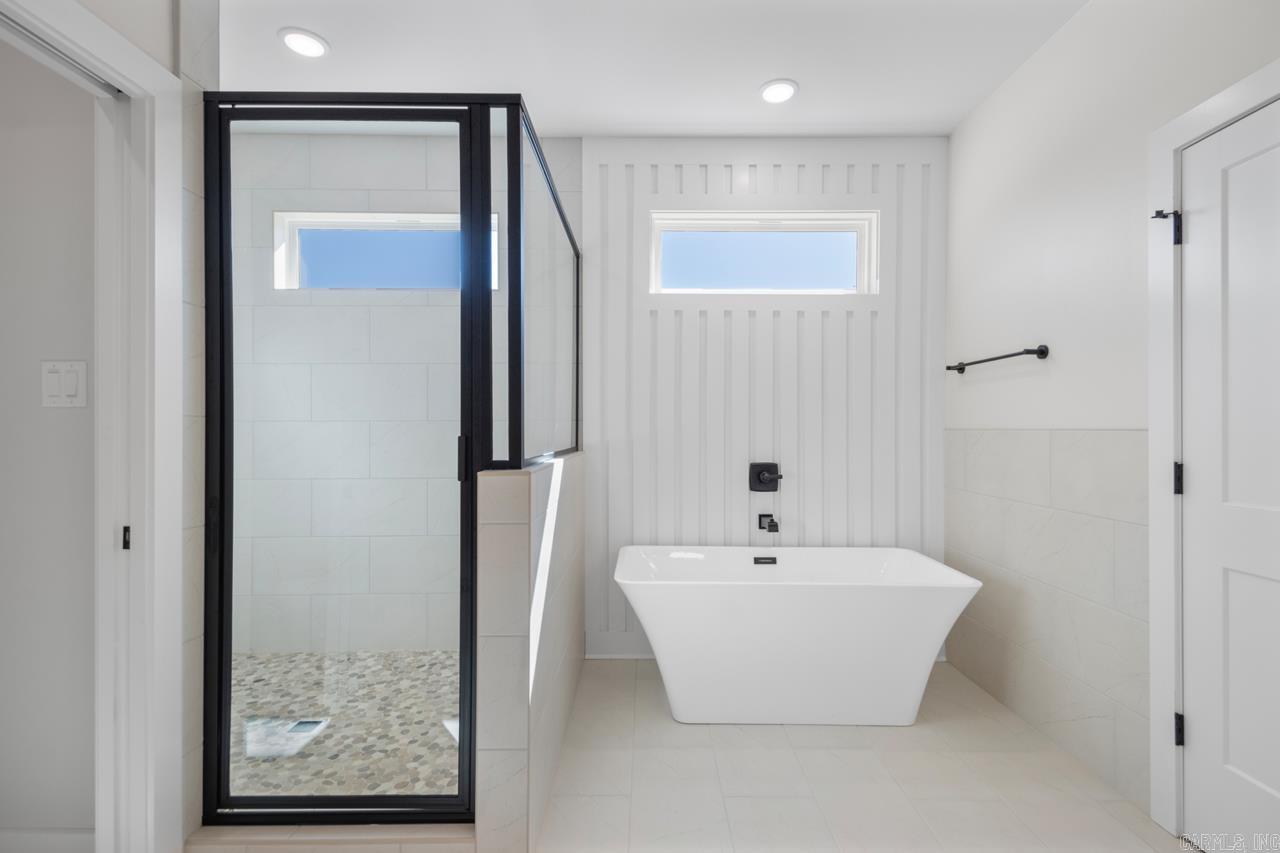 SPENCER CROSSING LLC - Residential