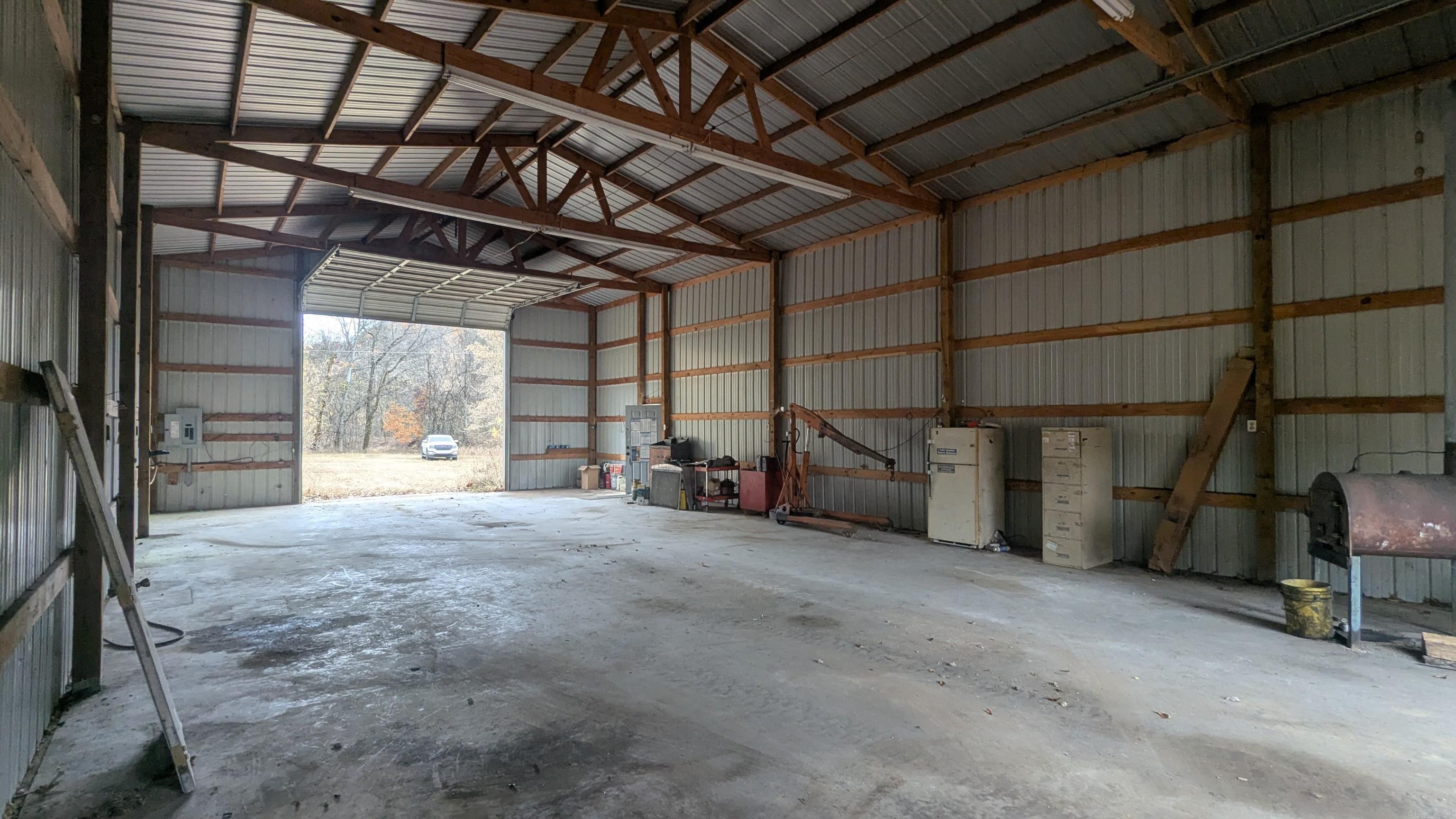 Metes & Bounds - Land