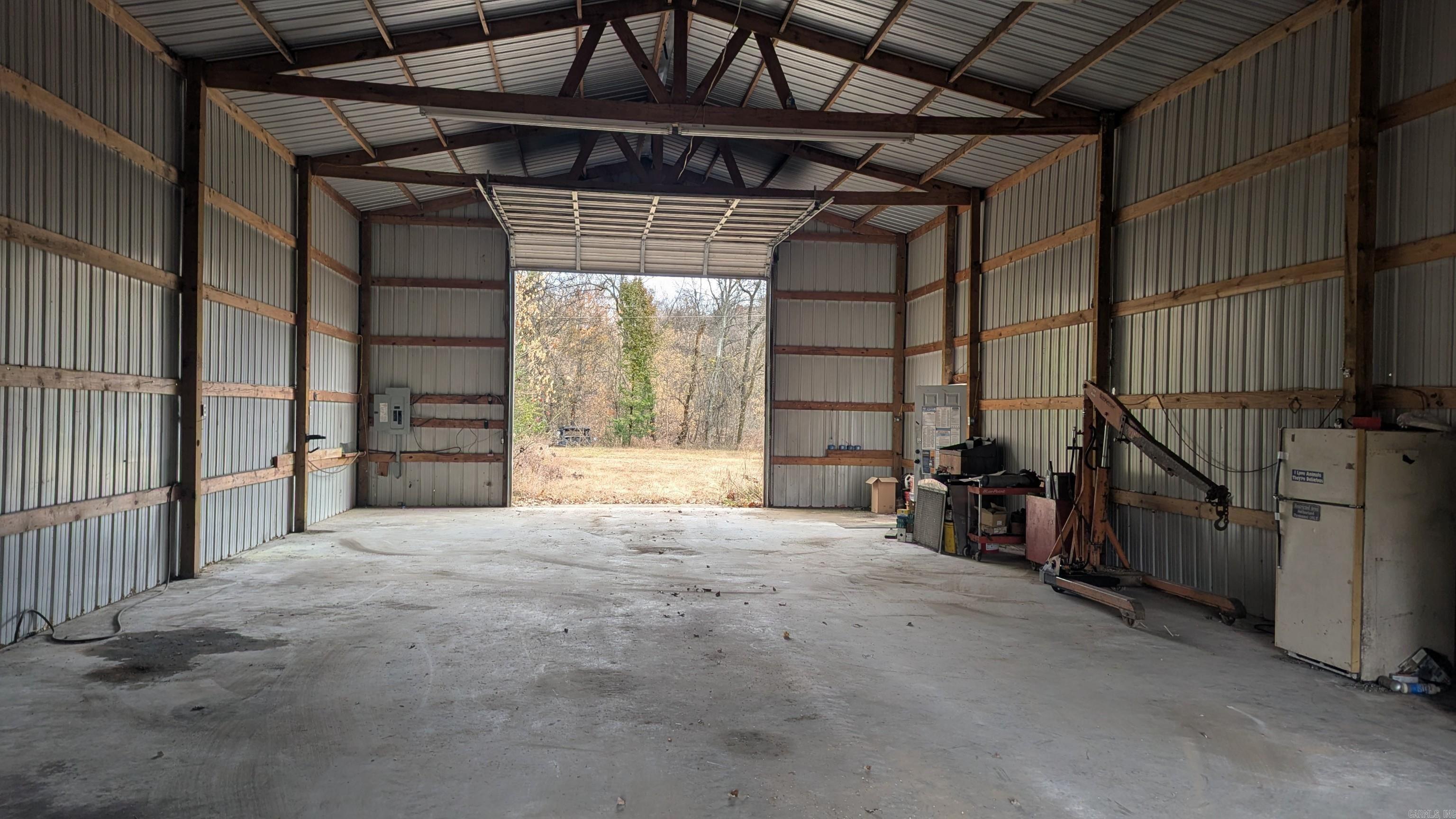 Metes & Bounds - Land