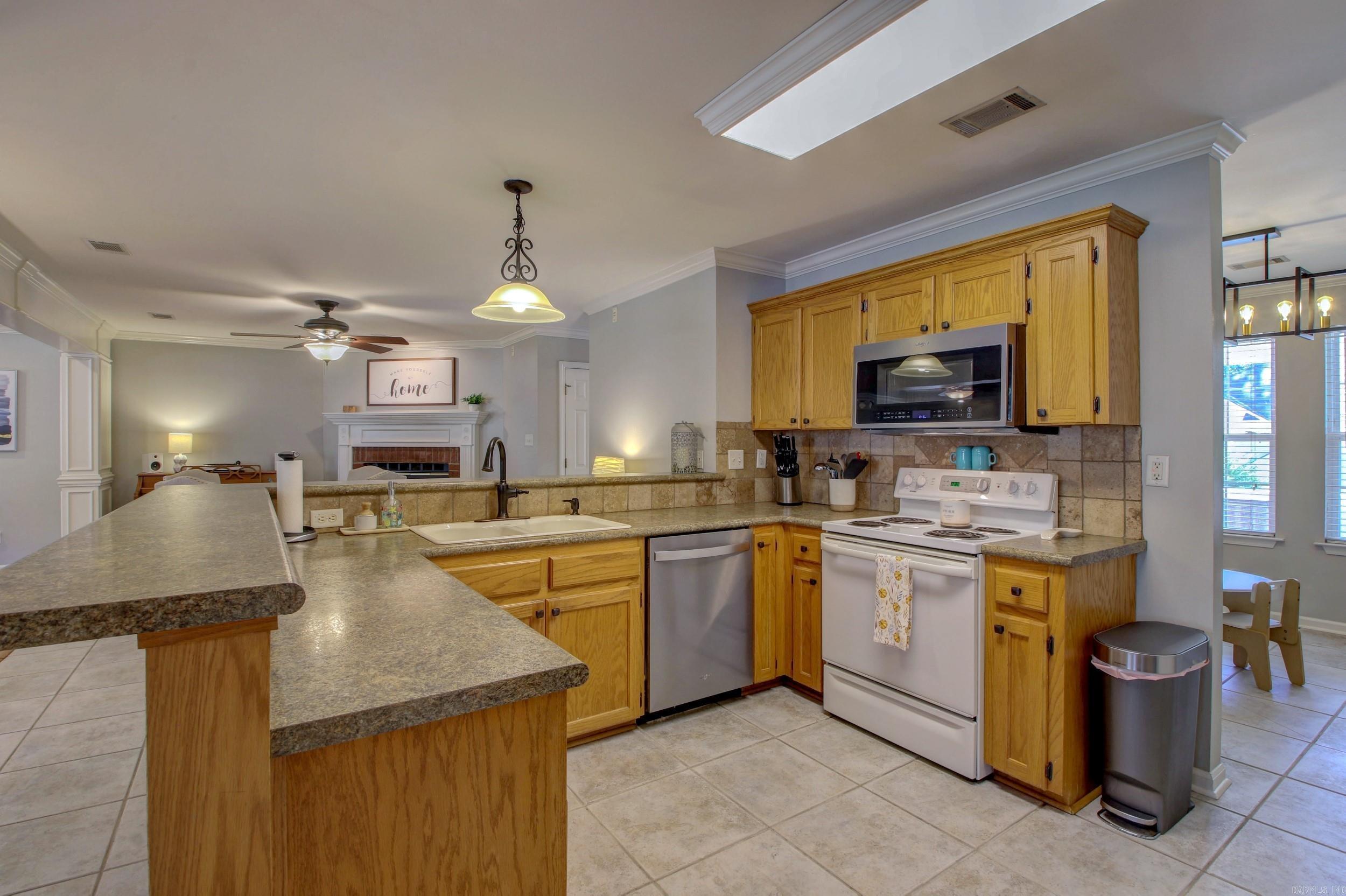 HARTFORD HILLS - Residential