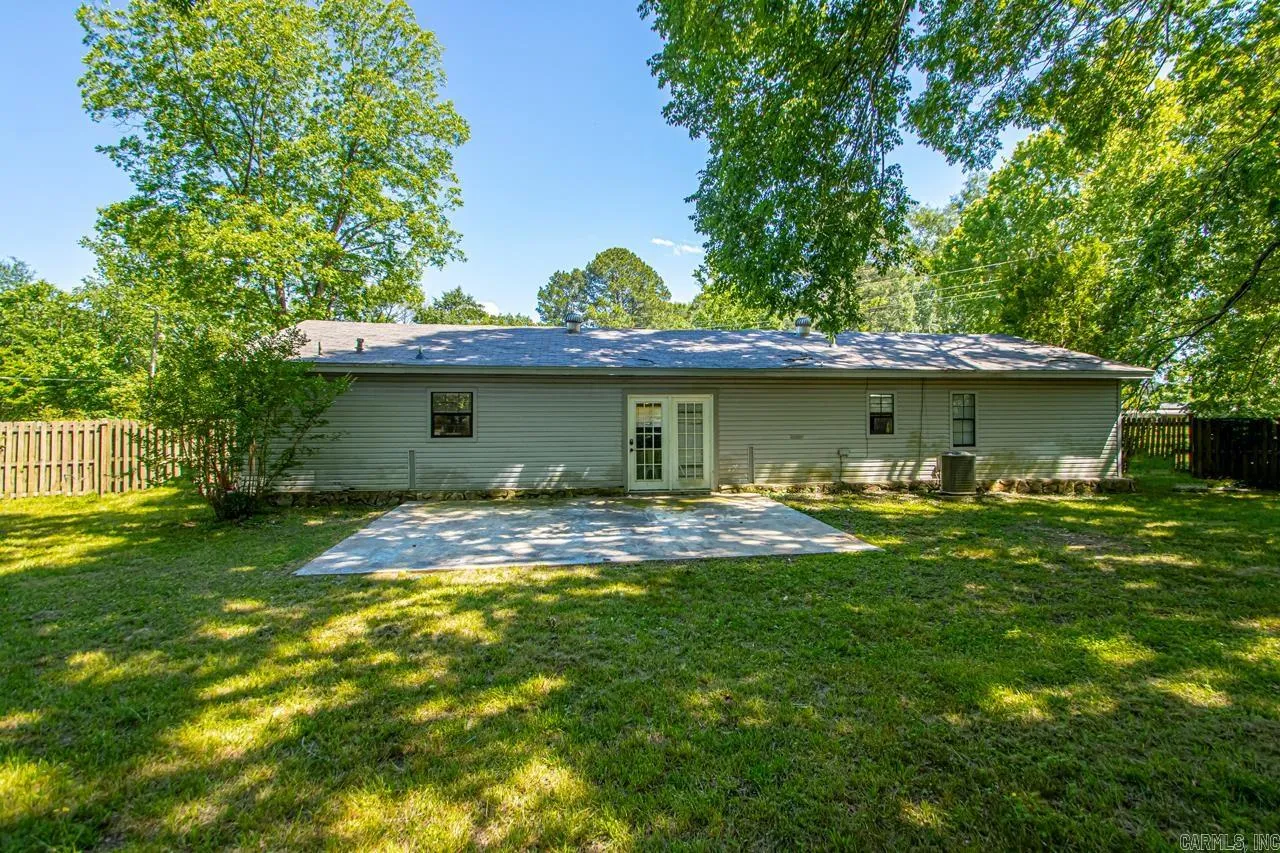 Benton, Arkansas 72019, United States, 3 Bedrooms Bedrooms, ,2 BathroomsBathrooms,Residential,Active,161433