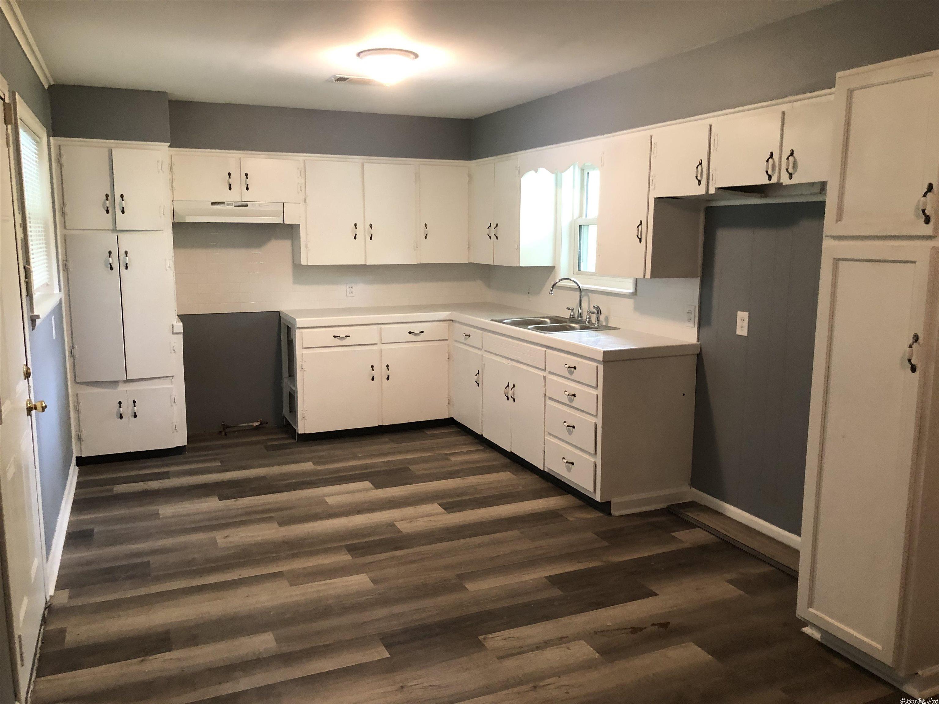 Sunset Acres Annex - Residential Lease