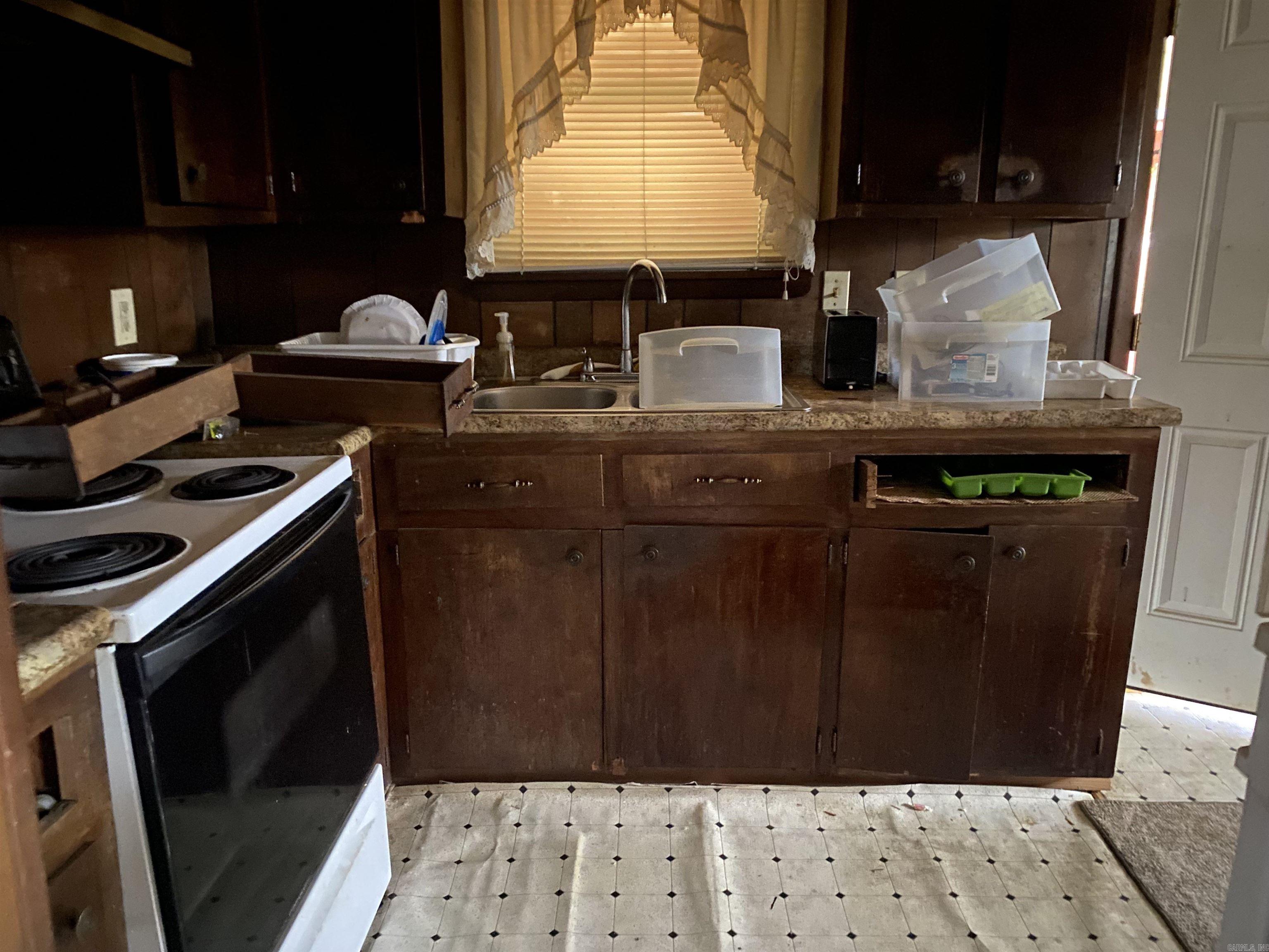 BARROW JOHN - Residential