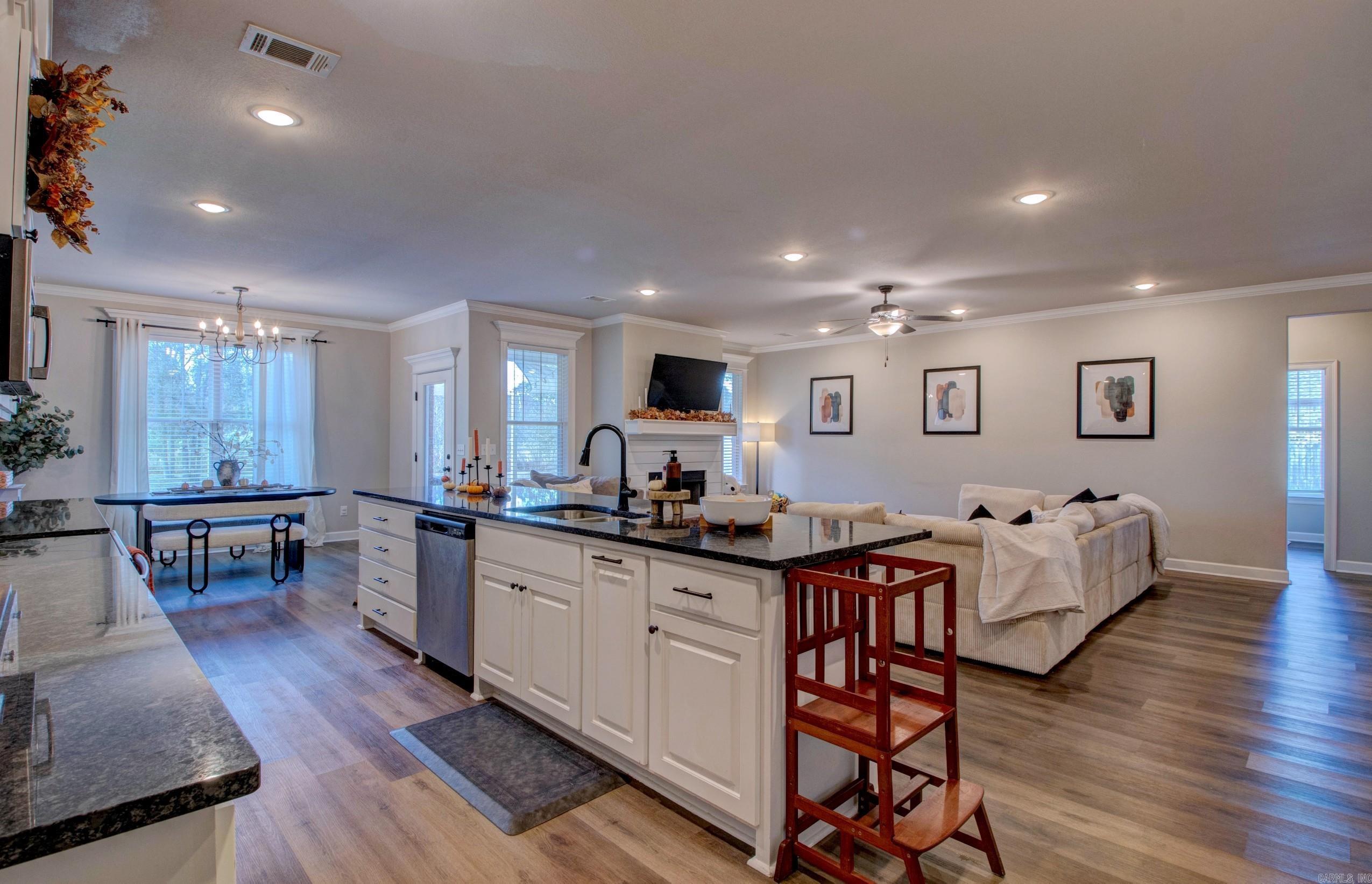 THE RIVER PLANTATION PH-VII, FIN - Residential