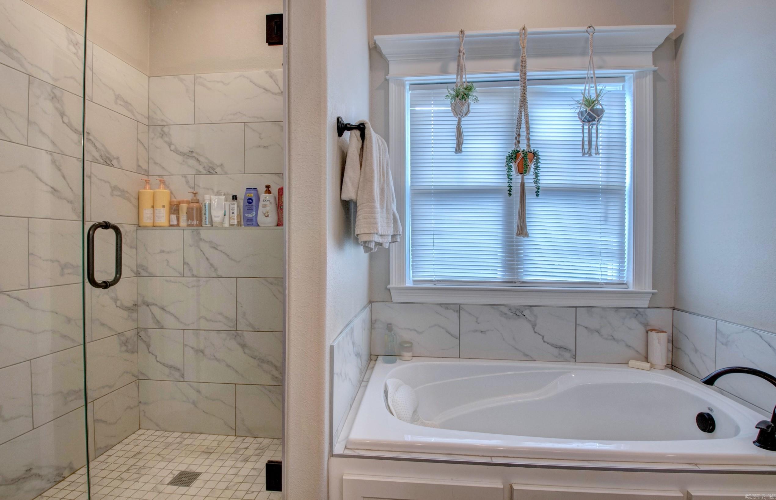 THE RIVER PLANTATION PH-VII, FIN - Residential