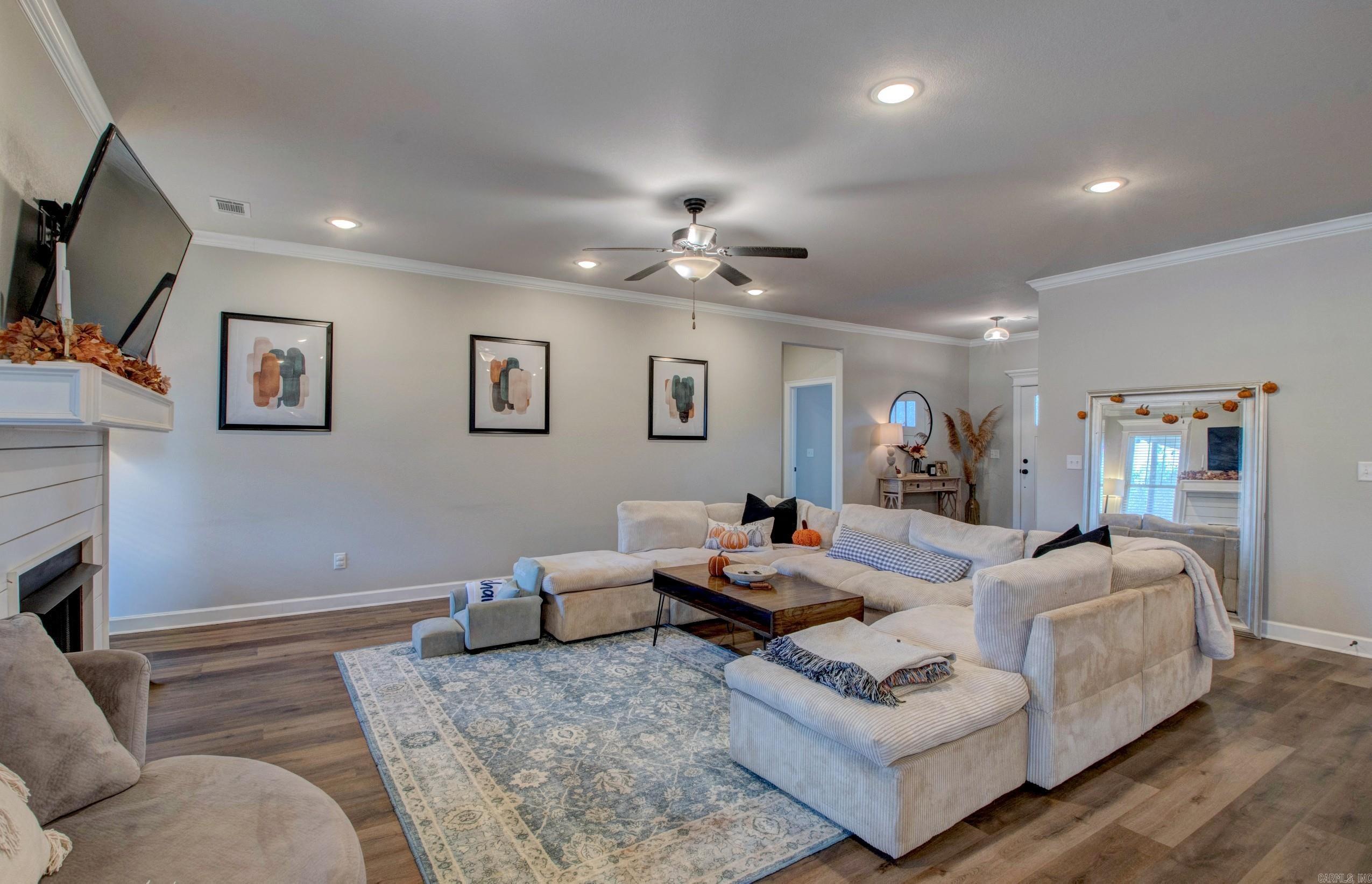 THE RIVER PLANTATION PH-VII, FIN - Residential