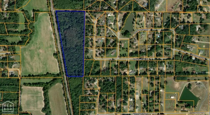 14.29 acres located off of County Road 346 in Craighead County. Beautiful hardwood timber located via easement from a paved county road