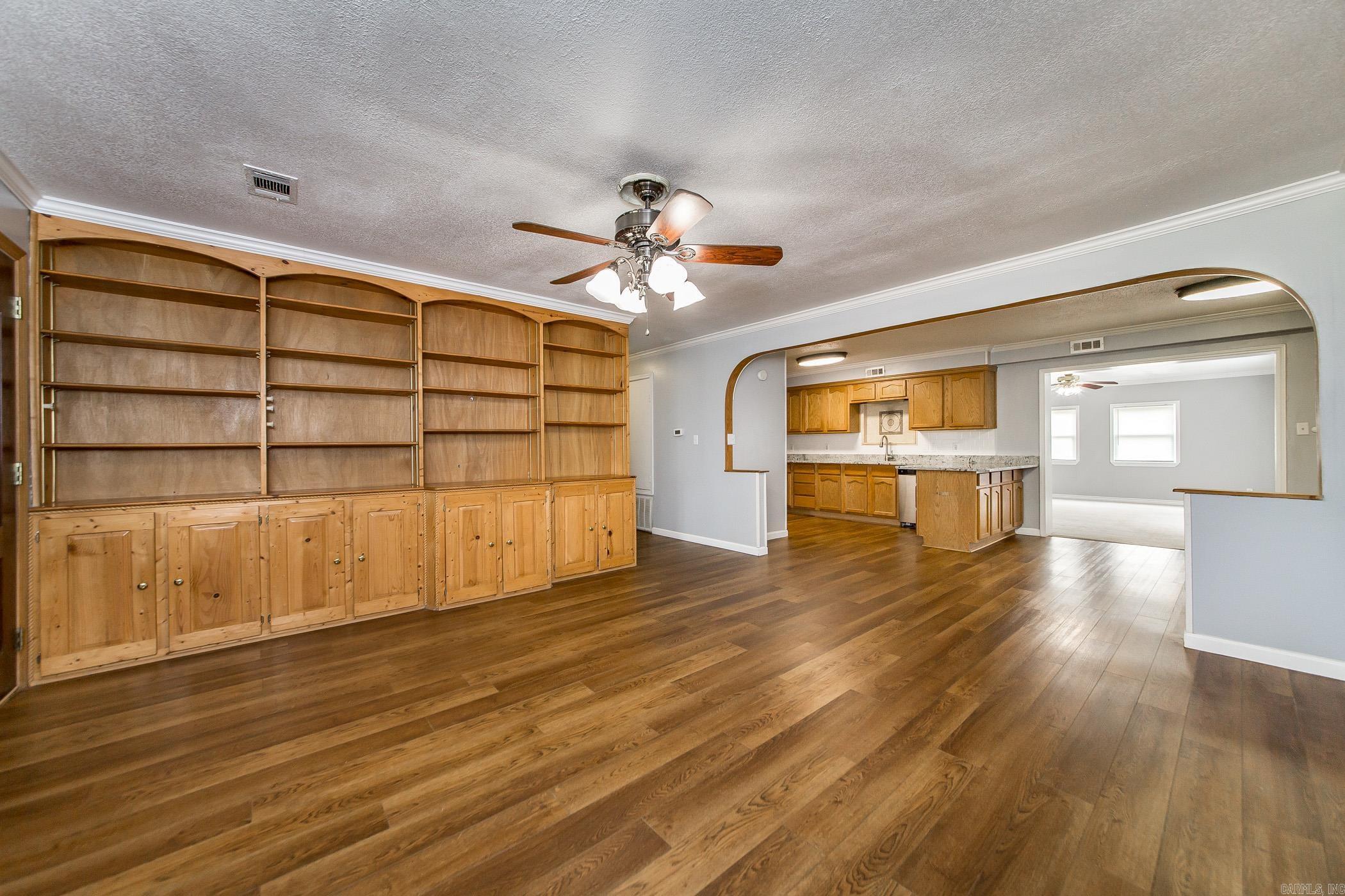 BROWNSVILLE - Residential