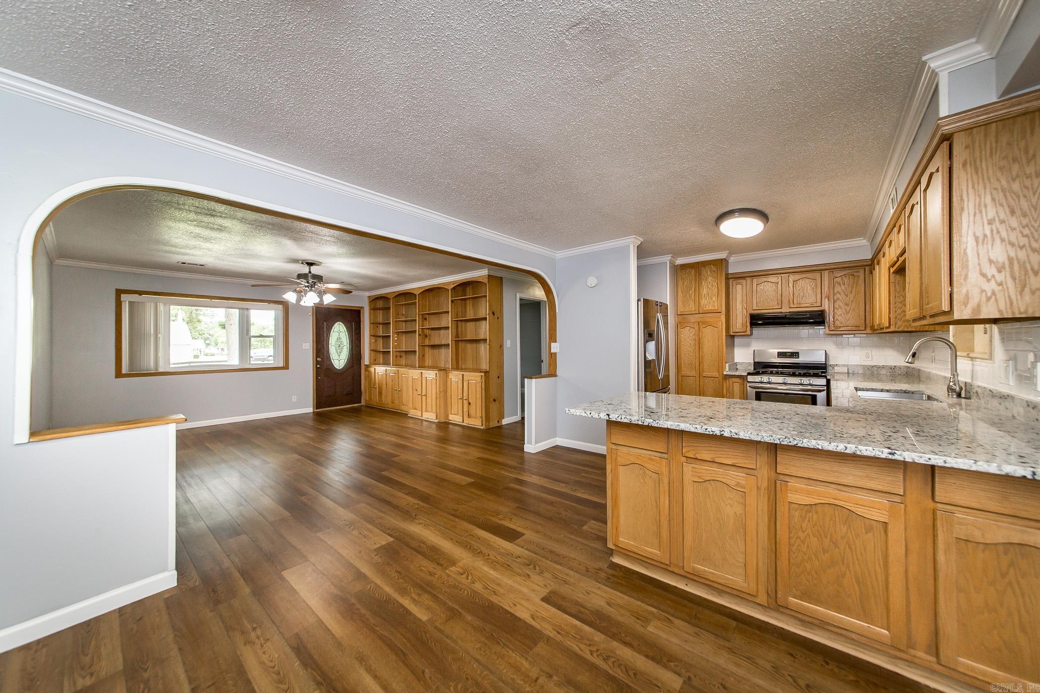 BROWNSVILLE - Residential