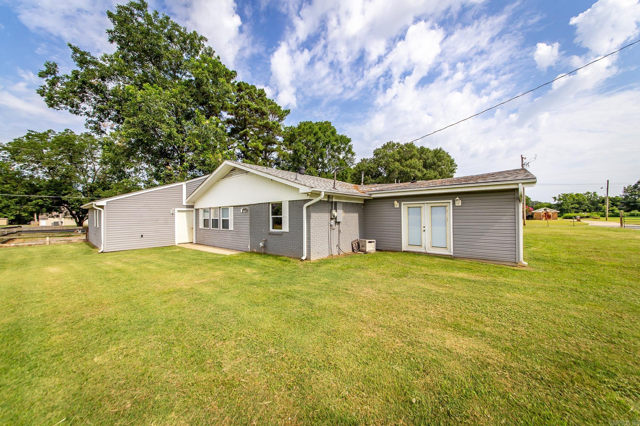 BROWNSVILLE - Residential