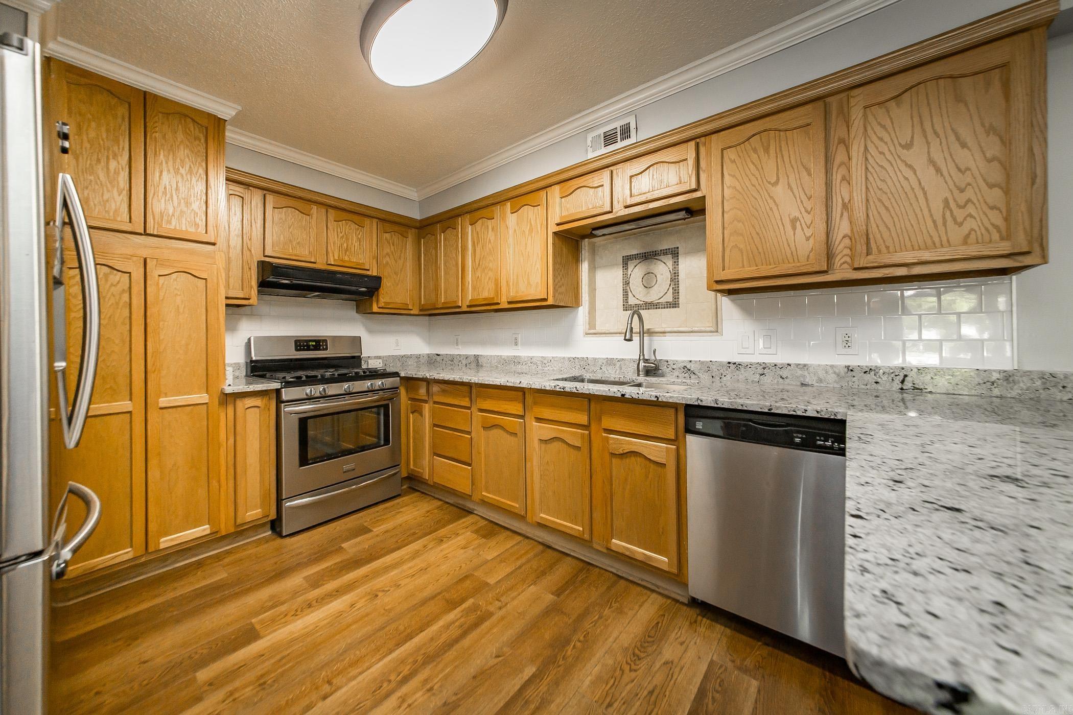 BROWNSVILLE - Residential
