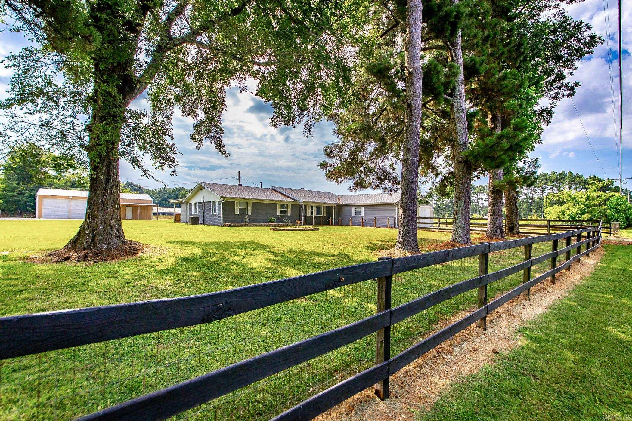 BROWNSVILLE - Residential