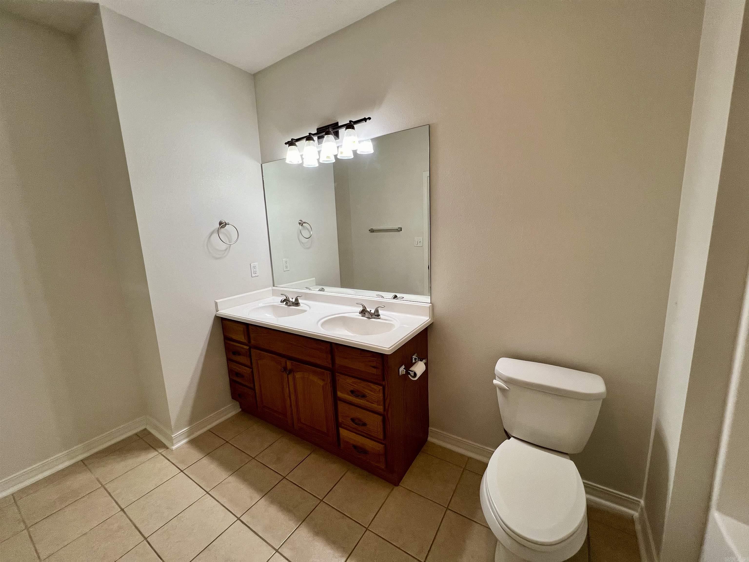 BELVEDERE COURT - Residential