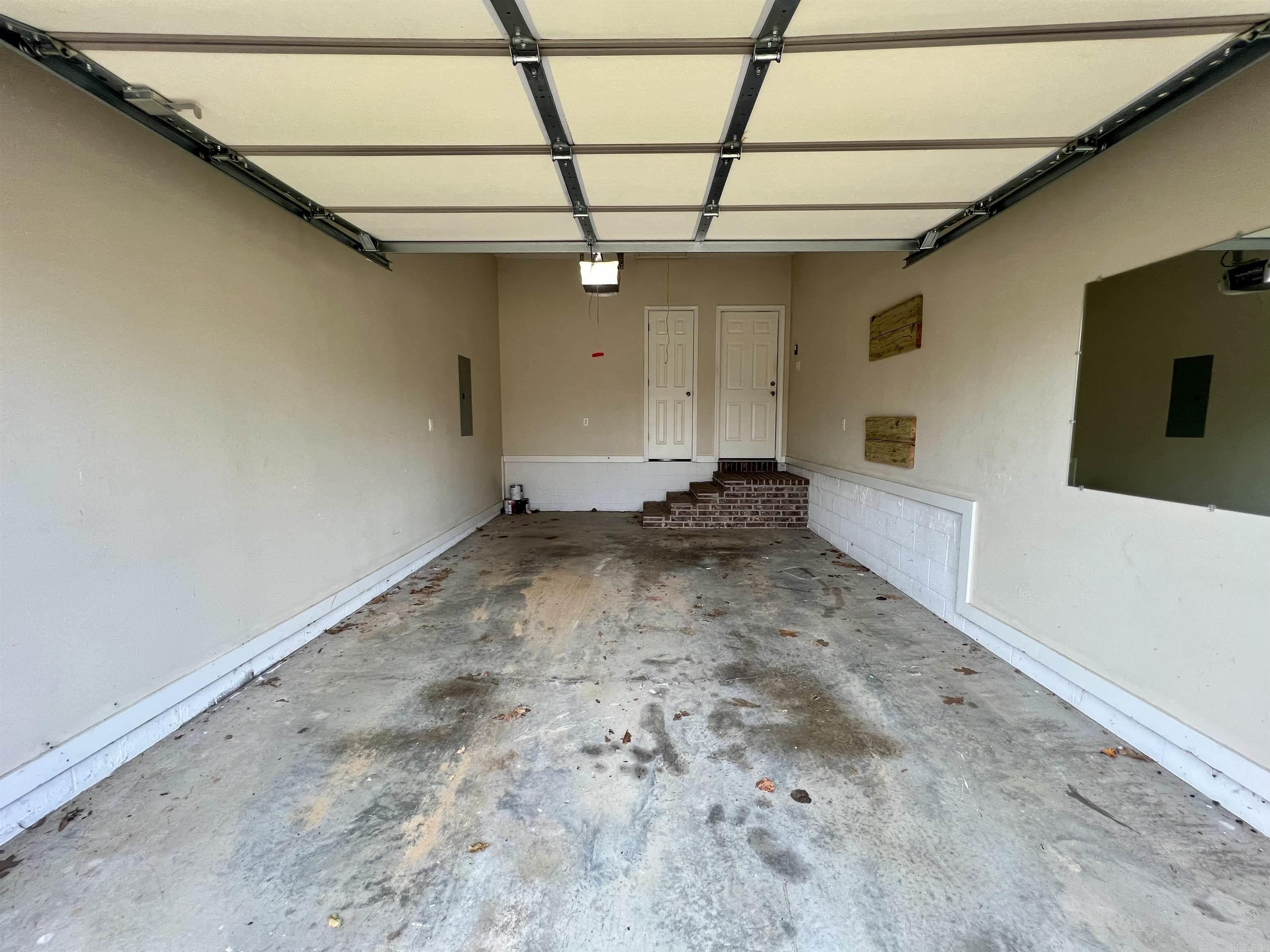 BELVEDERE COURT - Residential