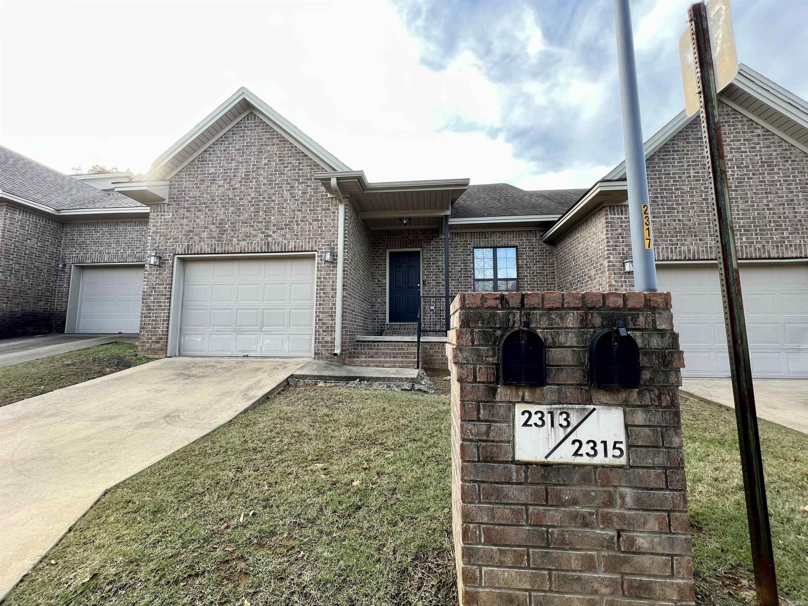 BELVEDERE COURT - Residential