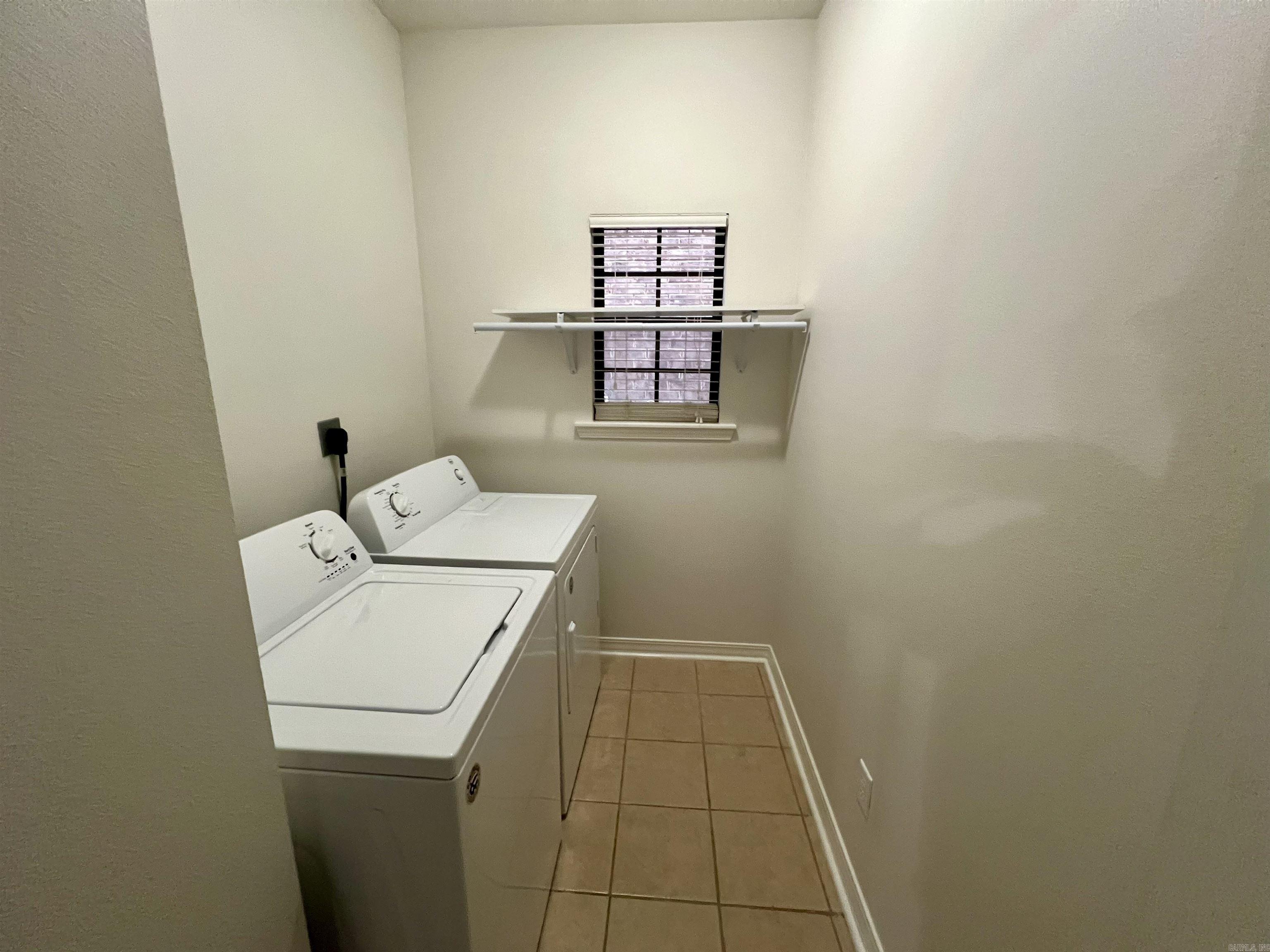 BELVEDERE COURT - Residential