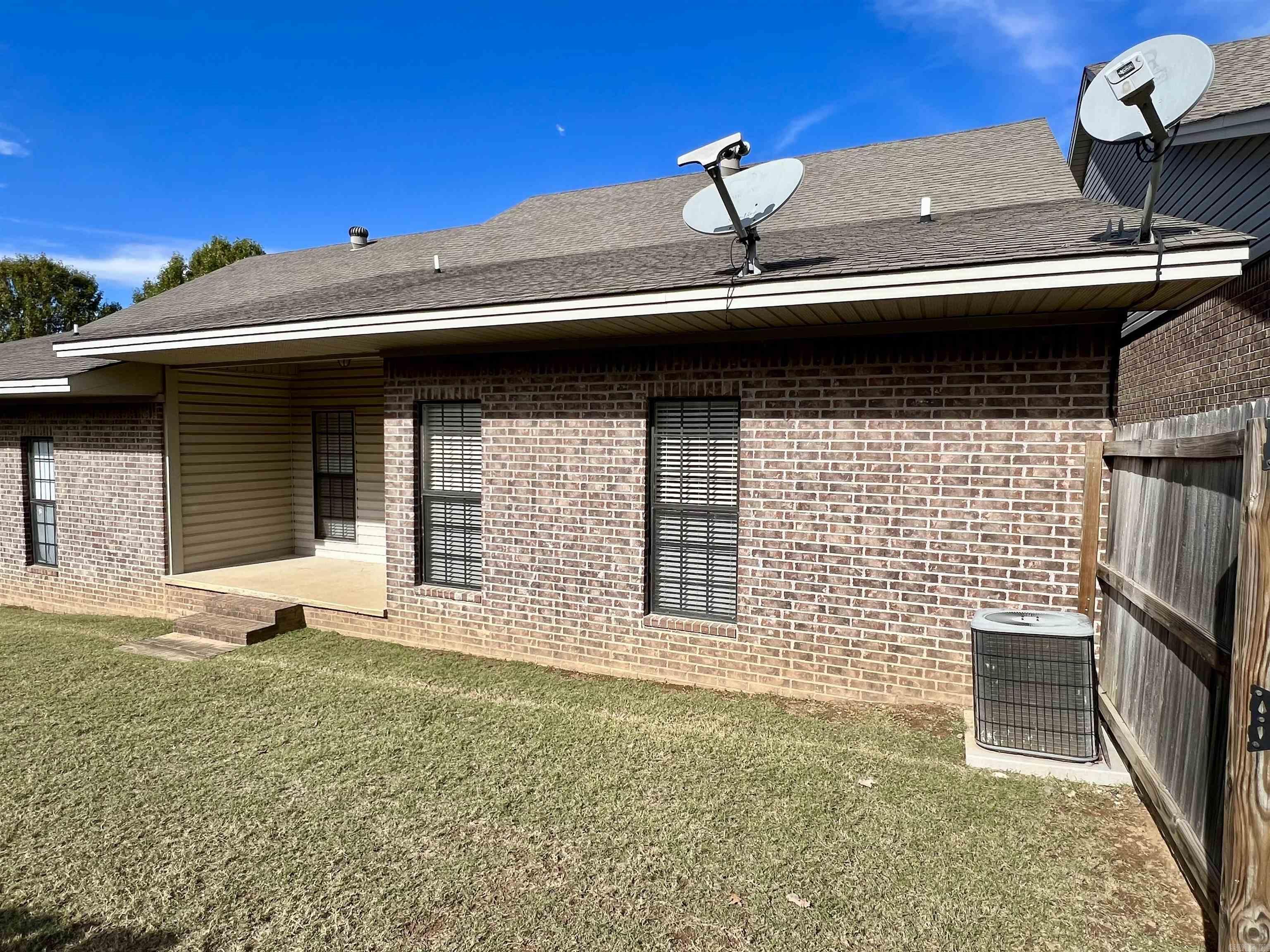 BELVEDERE COURT - Residential