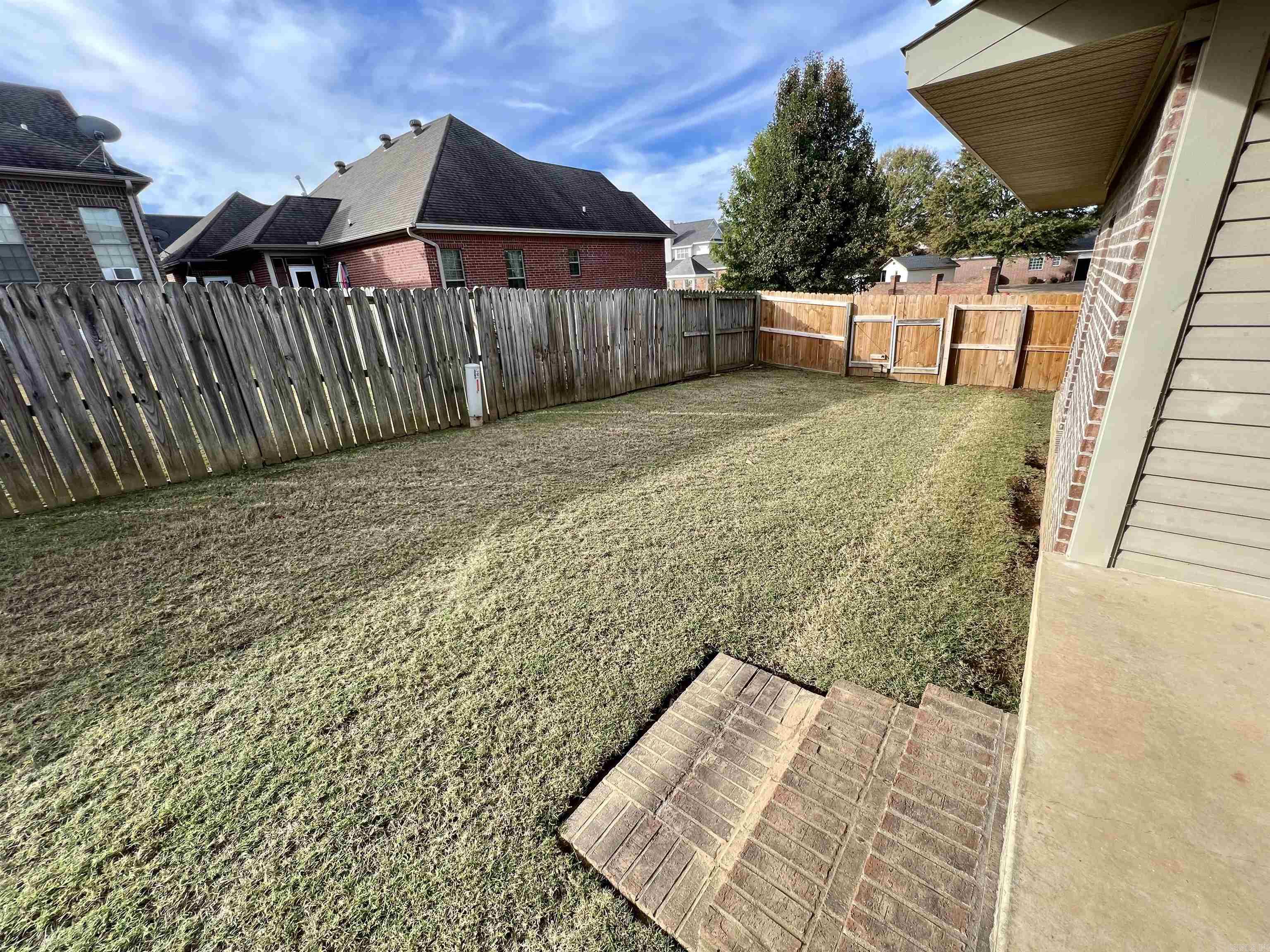 BELVEDERE COURT - Residential