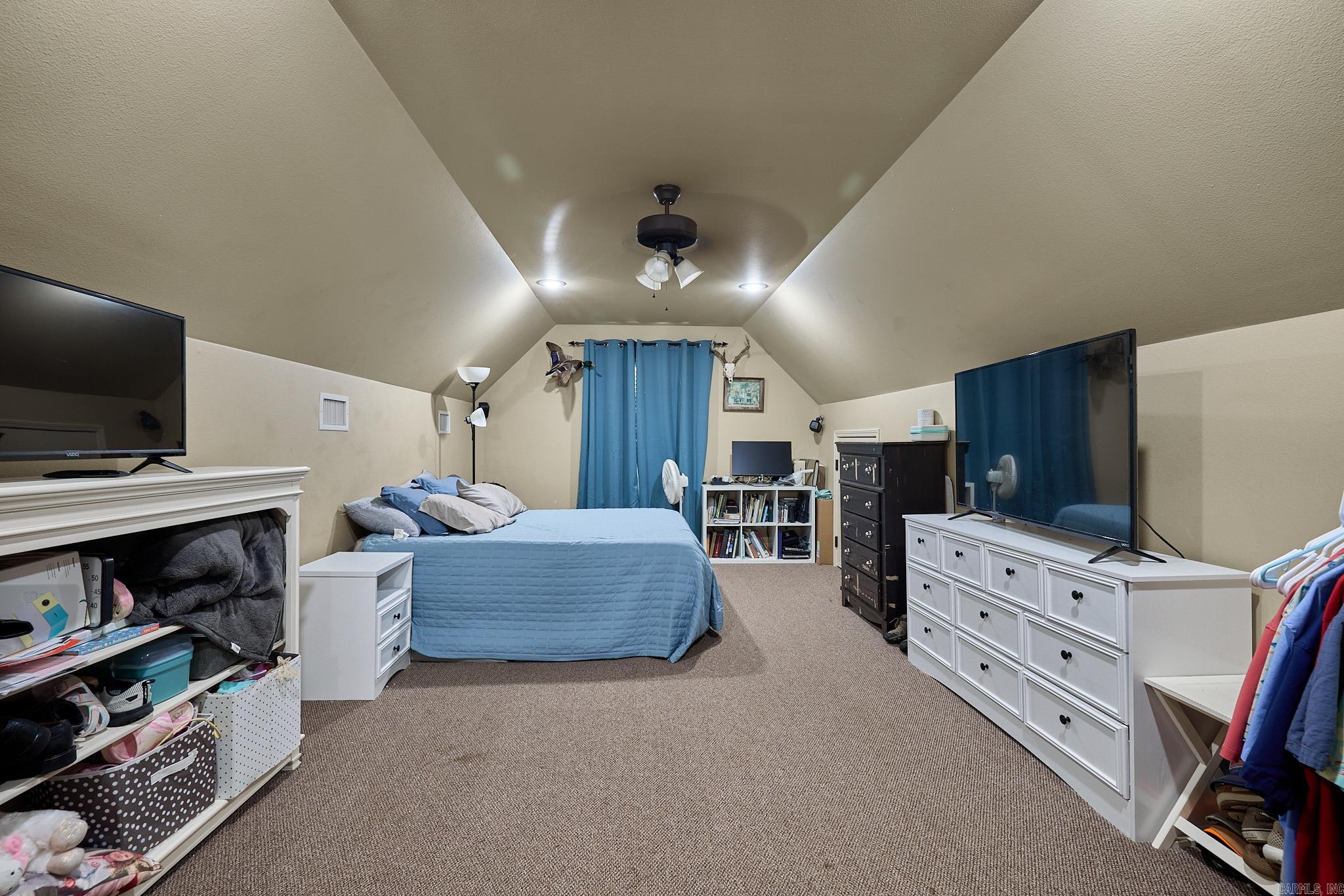 COLDWATER CREEK - Residential