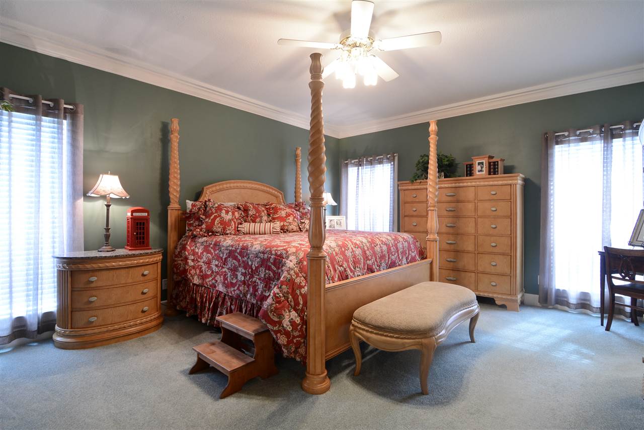 STONEWALL - Residential