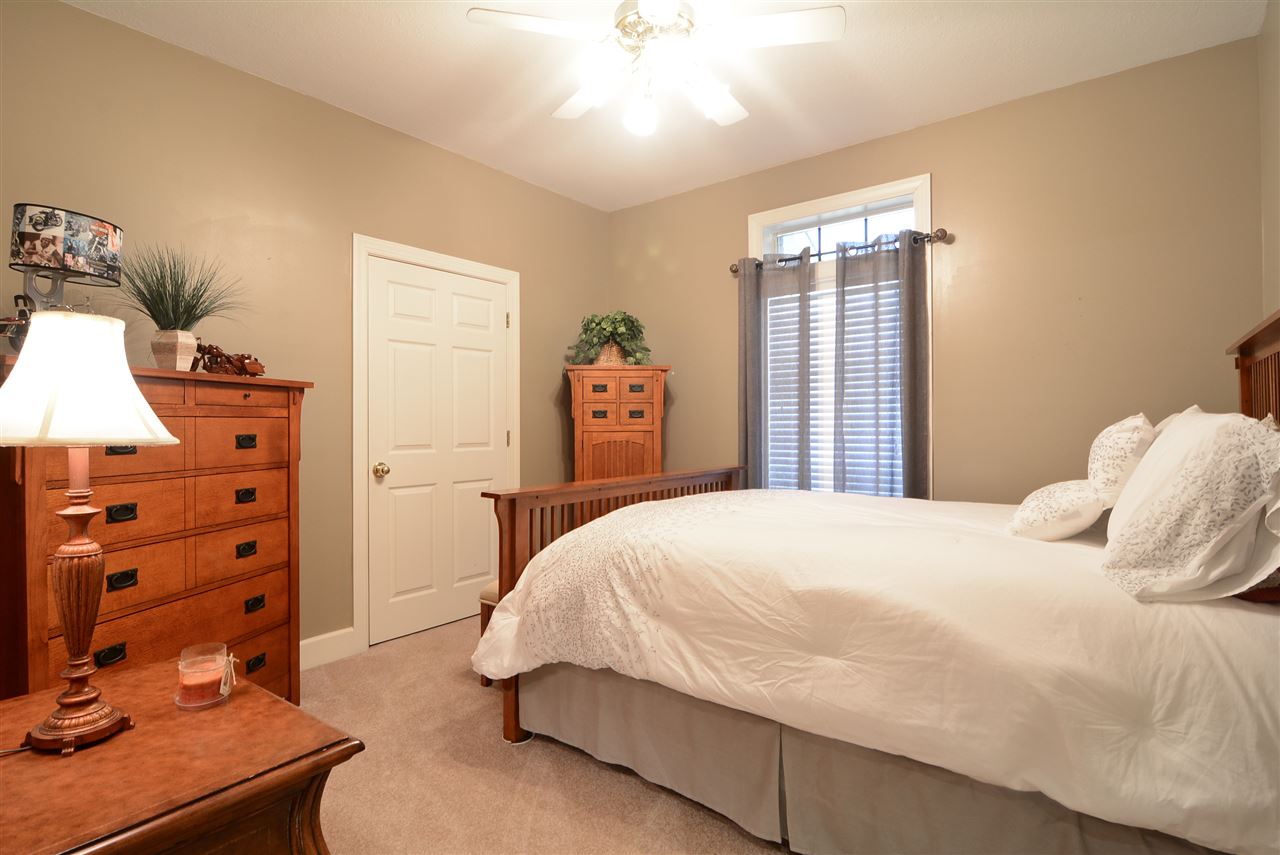 STONEWALL - Residential