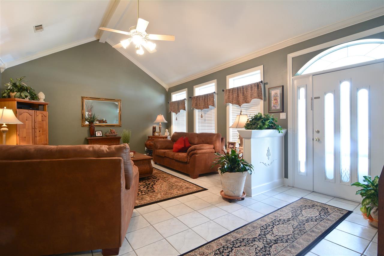 STONEWALL - Residential