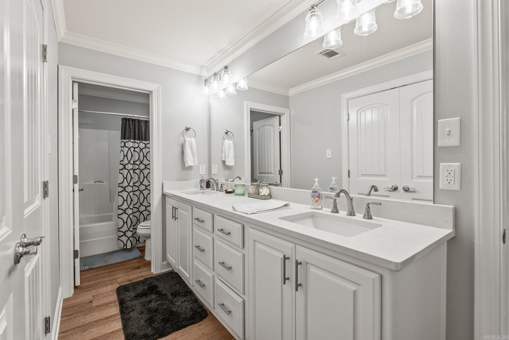 COUNTRY CLUB OF AR THE PH XXIV-C - Residential