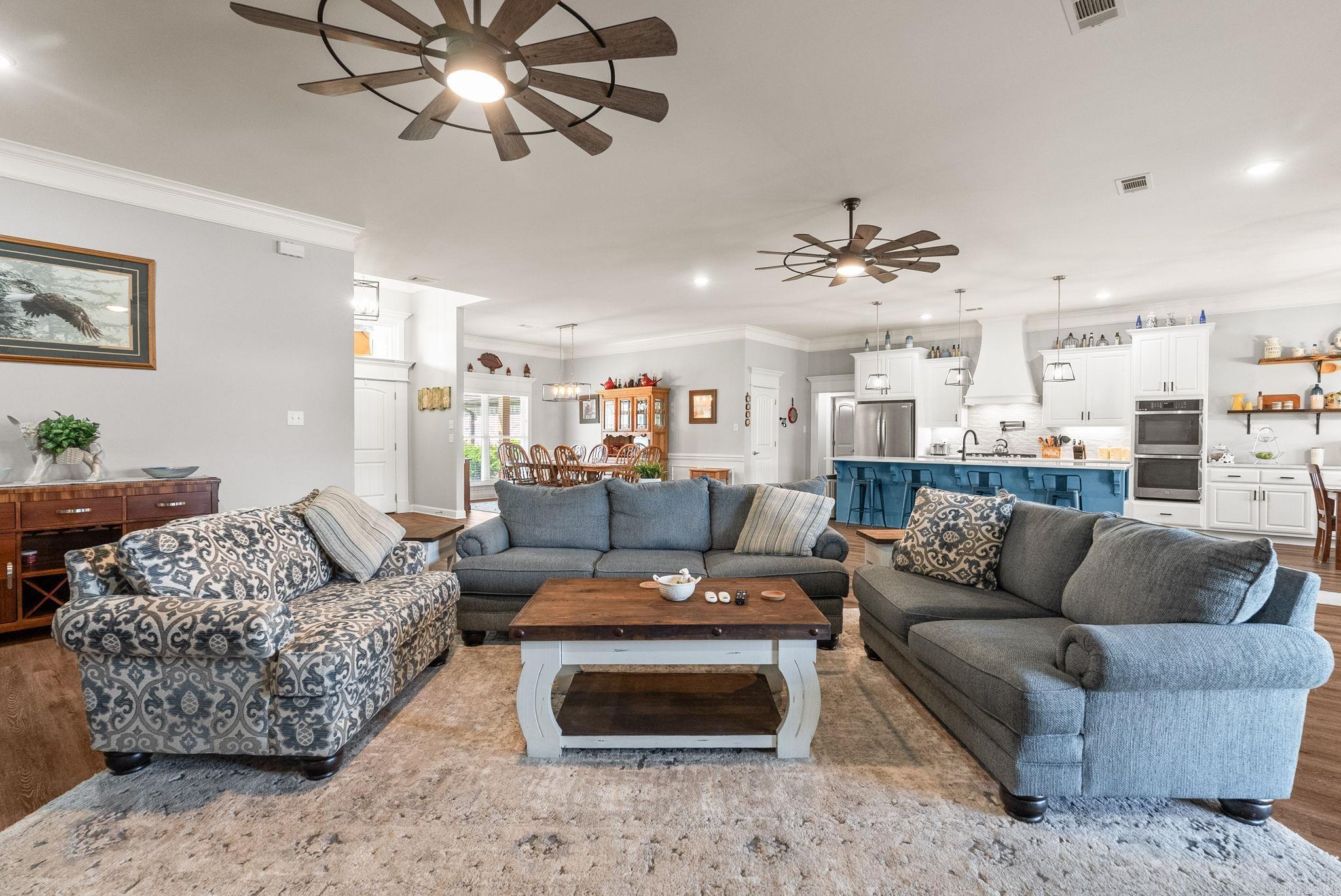 COUNTRY CLUB OF AR THE PH XXIV-C - Residential