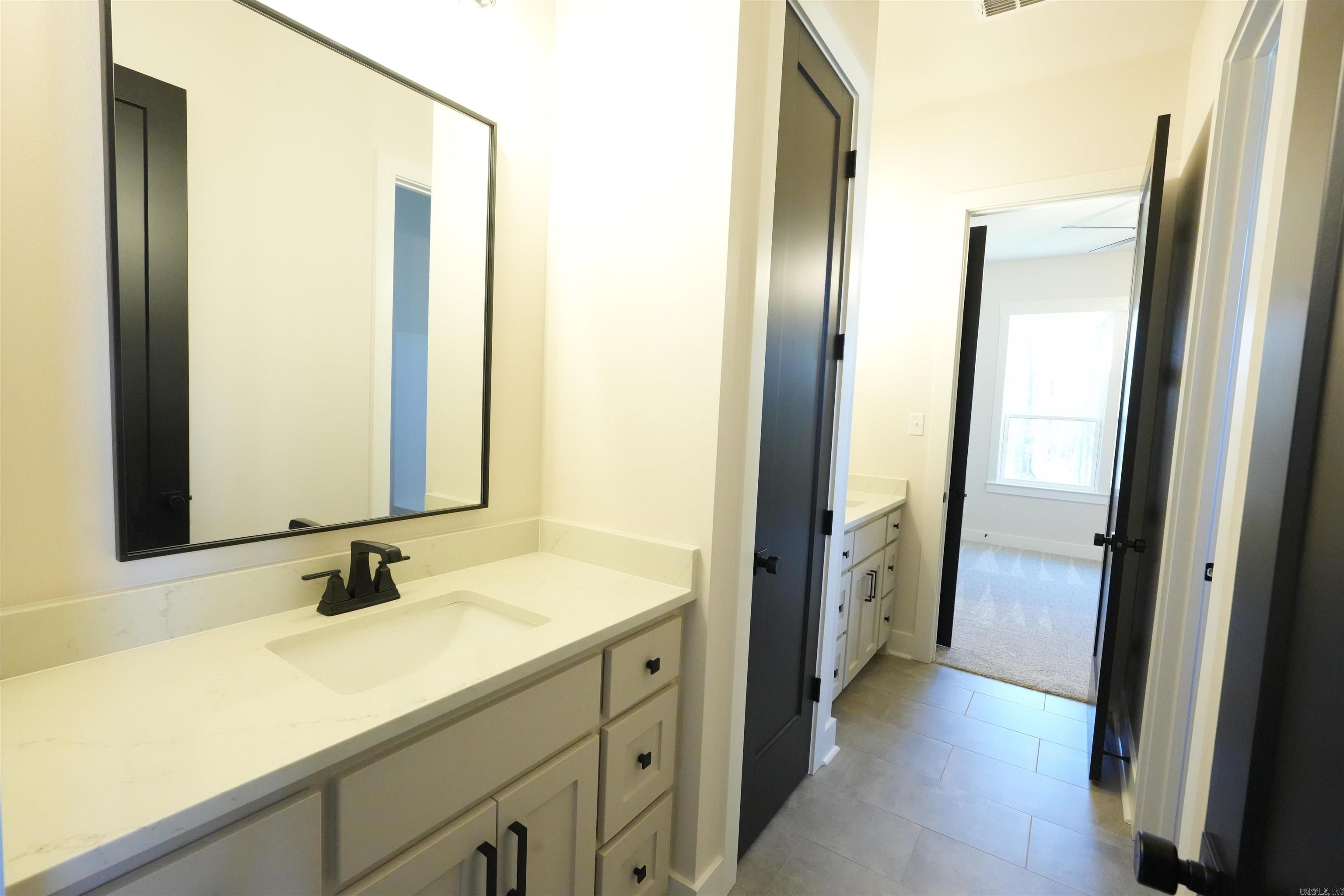 AVILLA MANOR - Residential