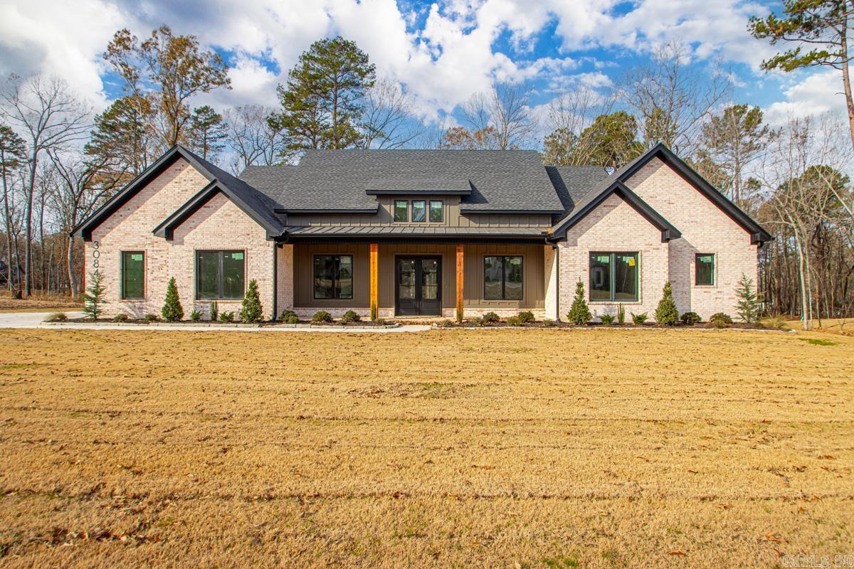 AVILLA MANOR - Residential