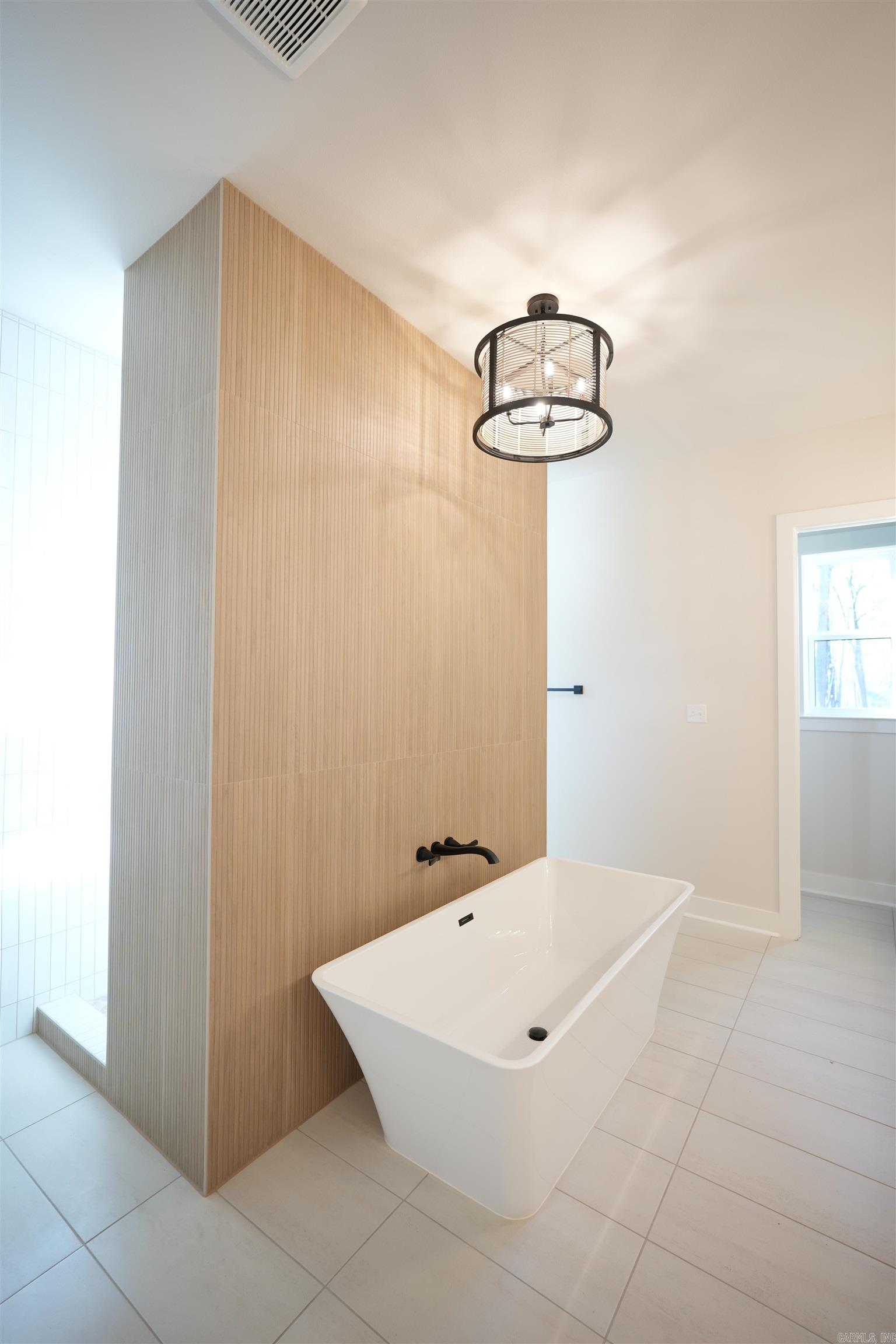 AVILLA MANOR - Residential