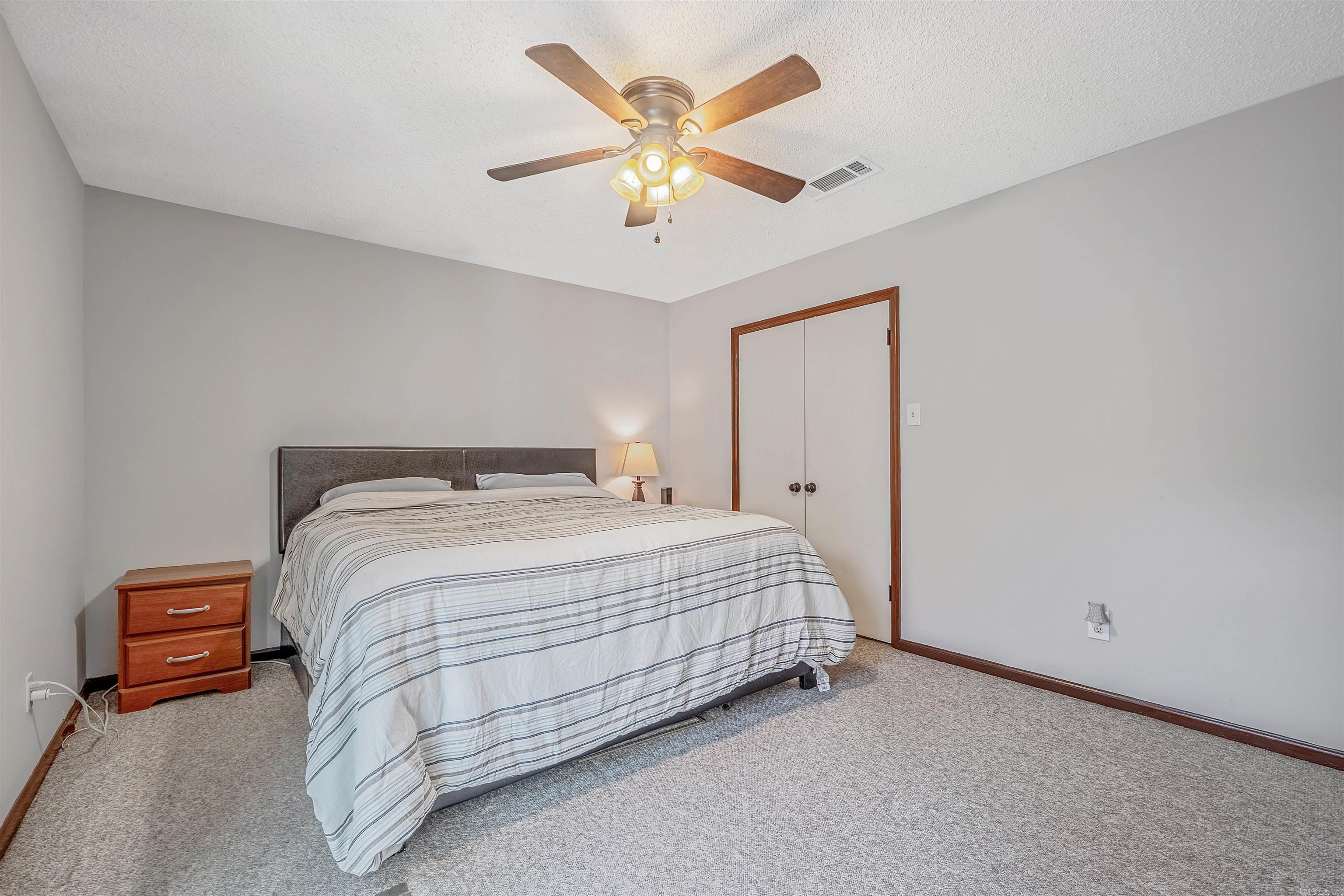 INDIAN HILLS - Residential