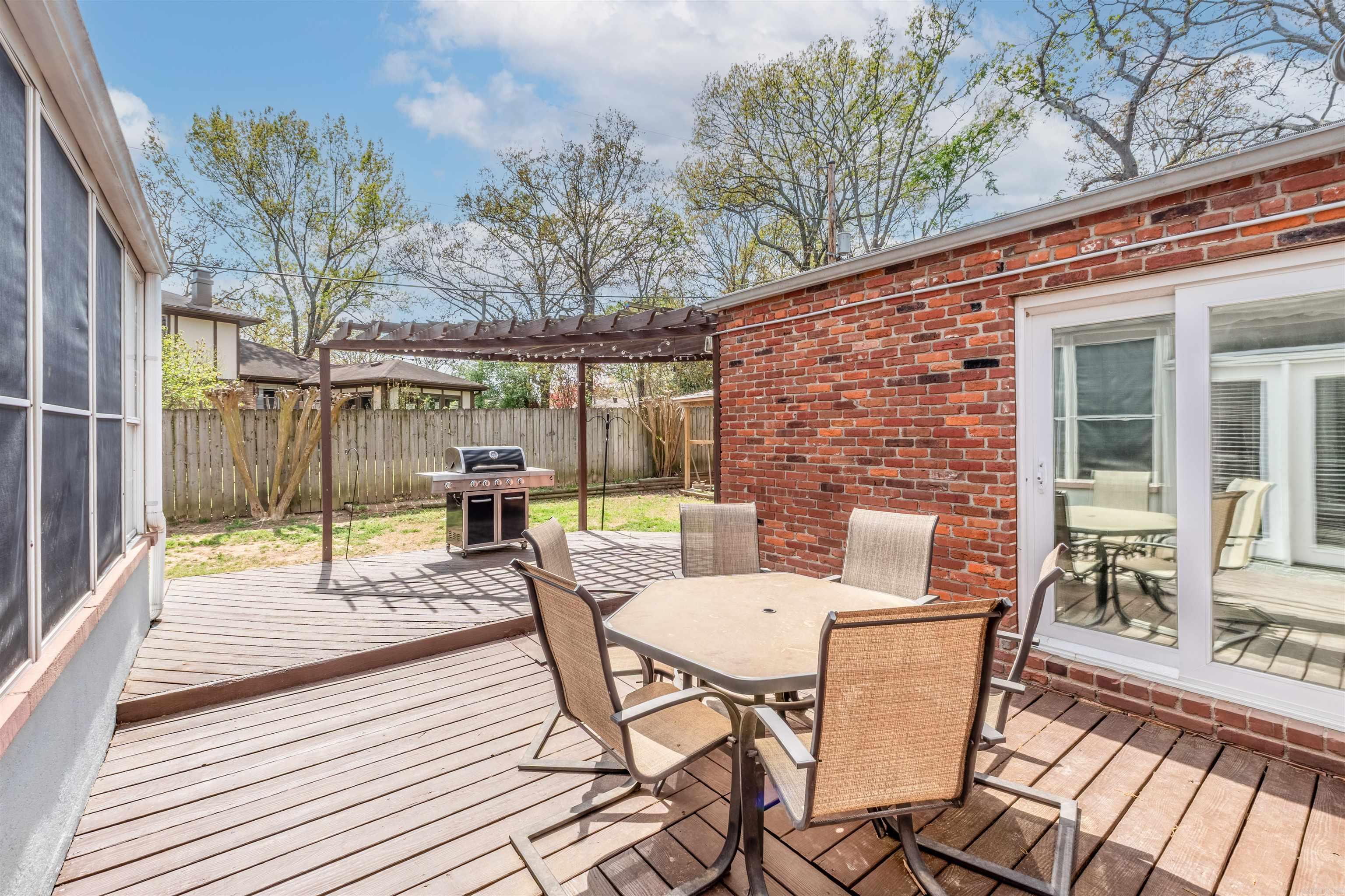 INDIAN HILLS - Residential