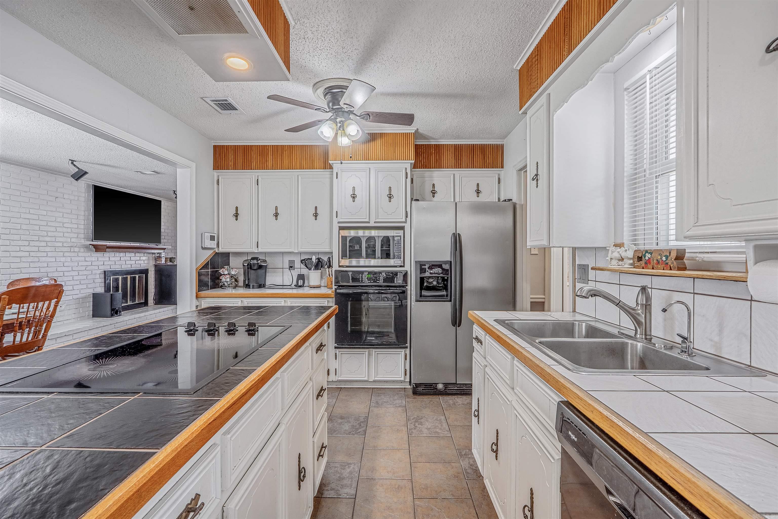 INDIAN HILLS - Residential