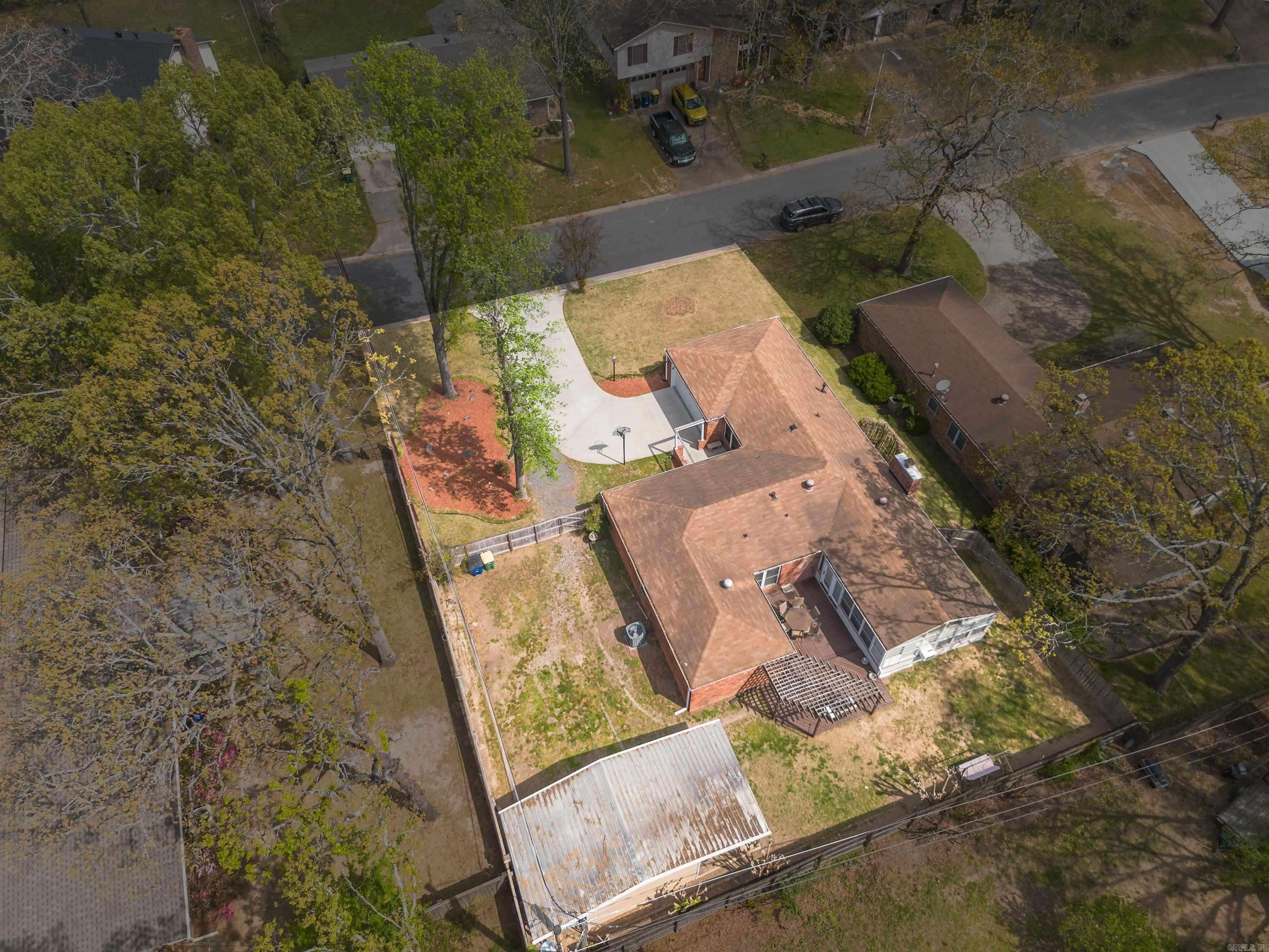 INDIAN HILLS - Residential