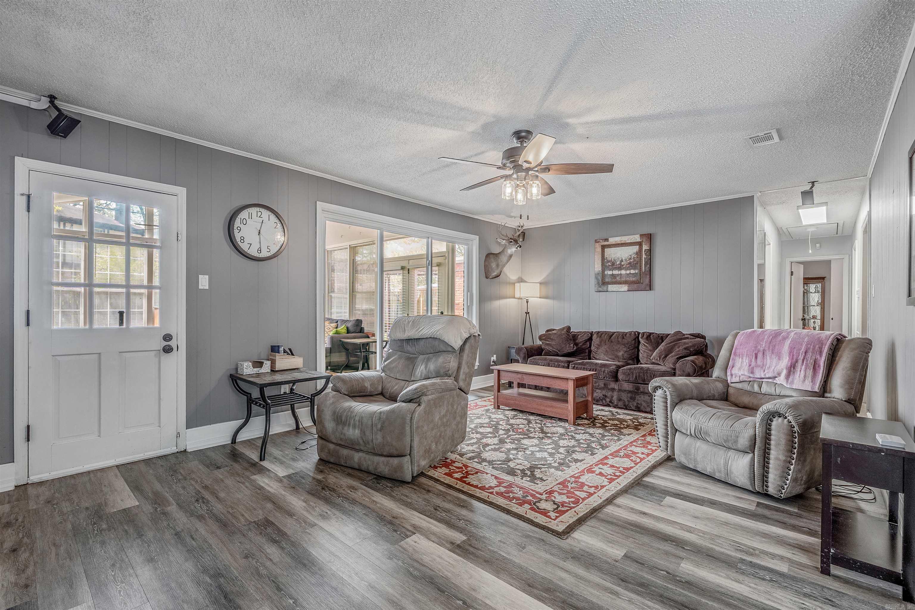 INDIAN HILLS - Residential