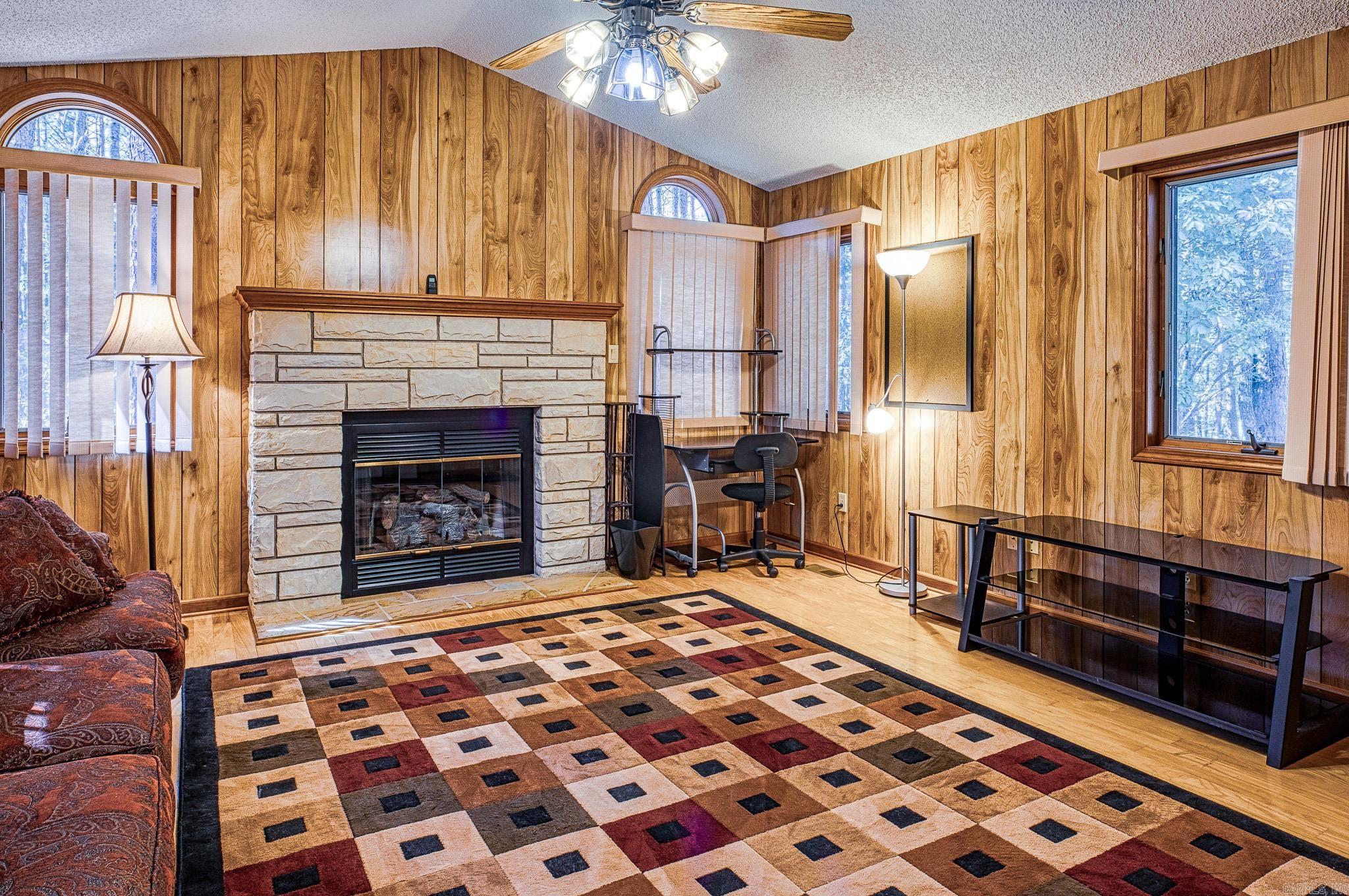 Mandarina - Residential