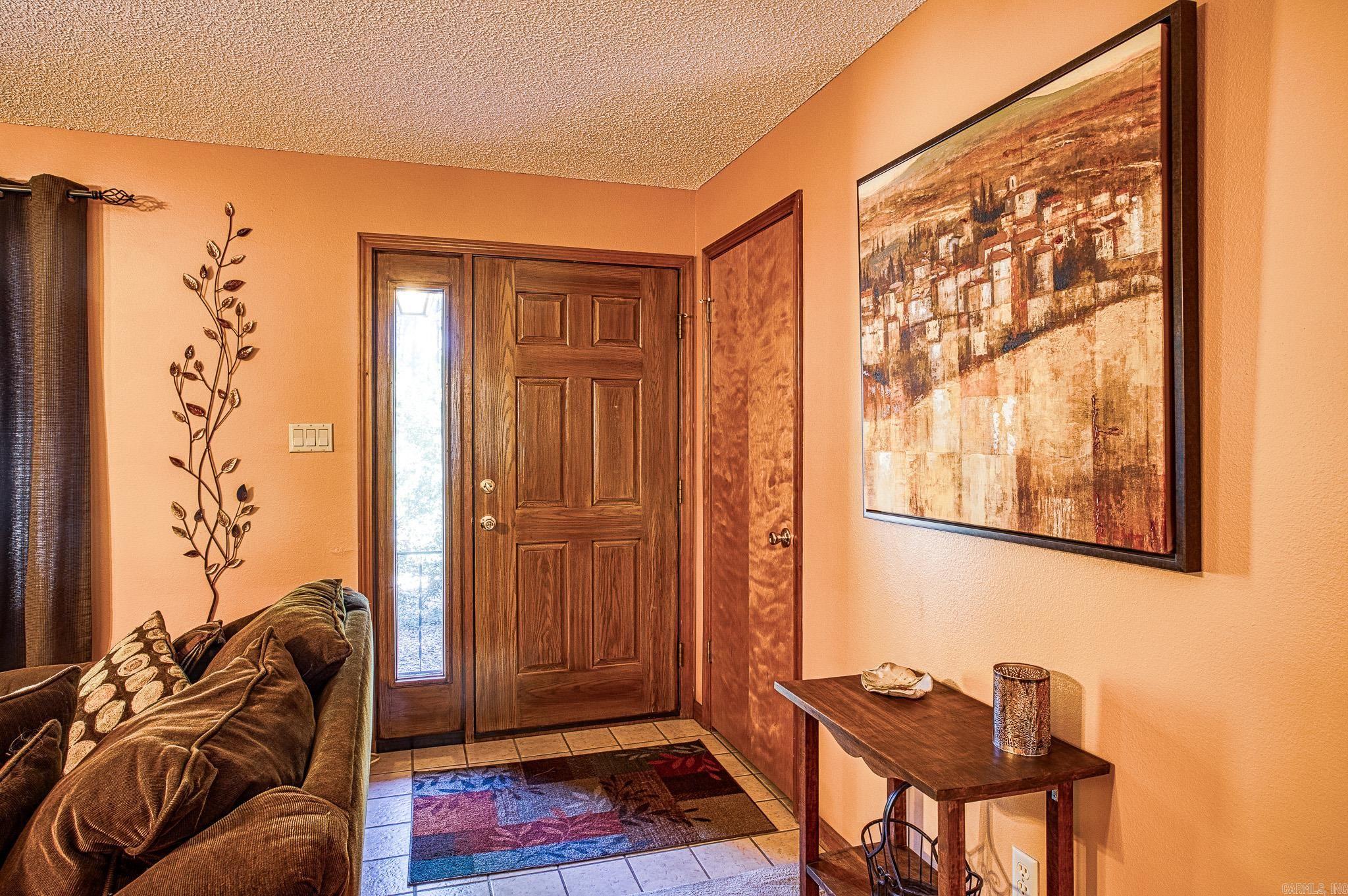 Mandarina - Residential