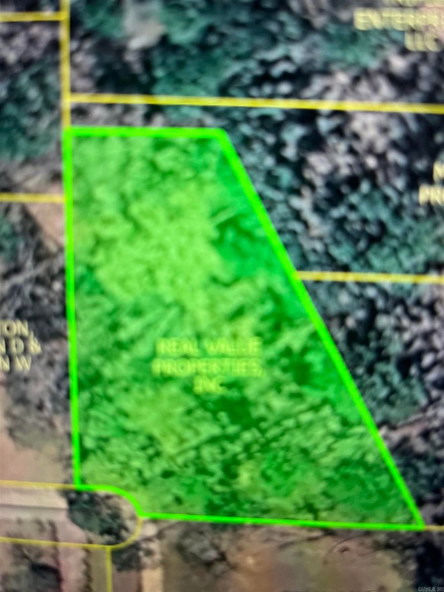Dreaming of building your perfect home in a great subdivision?  Ready to invest in your next opportunity?  Or thinking about building a property to turn into a rental?  Let’s go walk some of these lots together and create a plan that fits your goals!