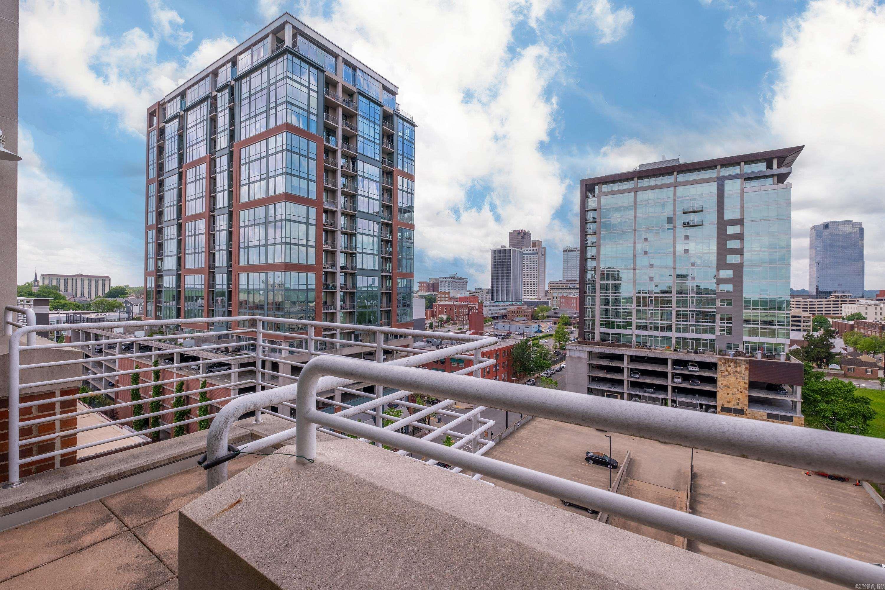 ARK CAPITOL COMMERCE CTR HPR - Residential