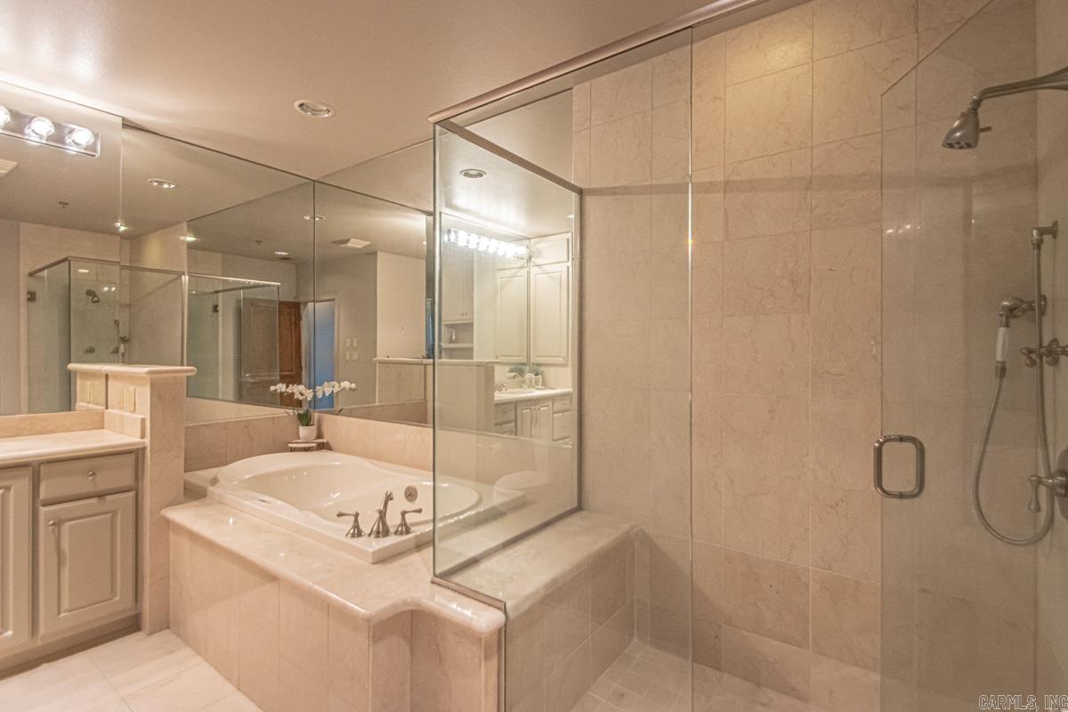 ARK CAPITOL COMMERCE CTR HPR - Residential