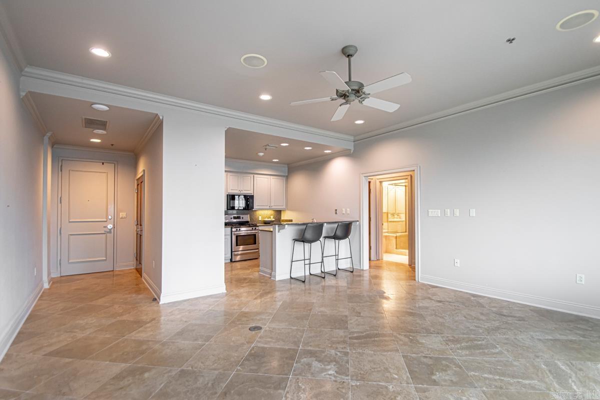 ARK CAPITOL COMMERCE CTR HPR - Residential