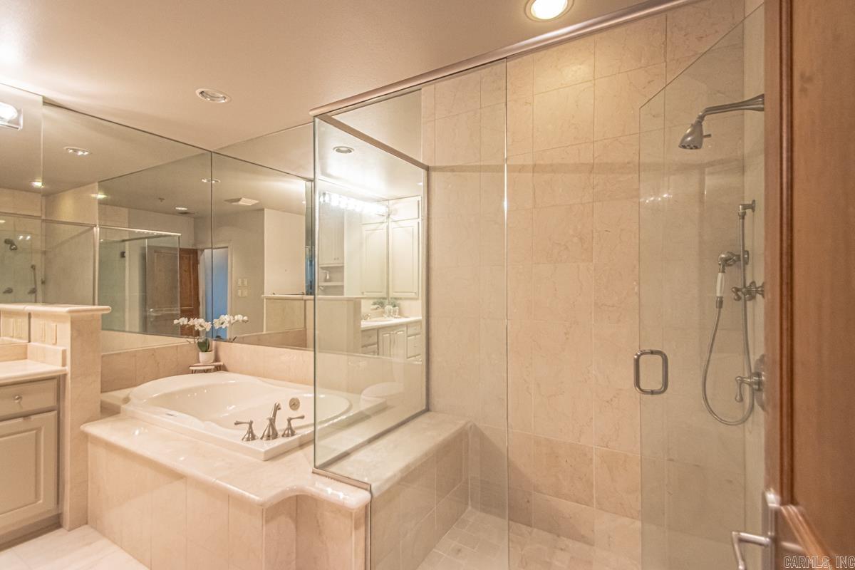 ARK CAPITOL COMMERCE CTR HPR - Residential