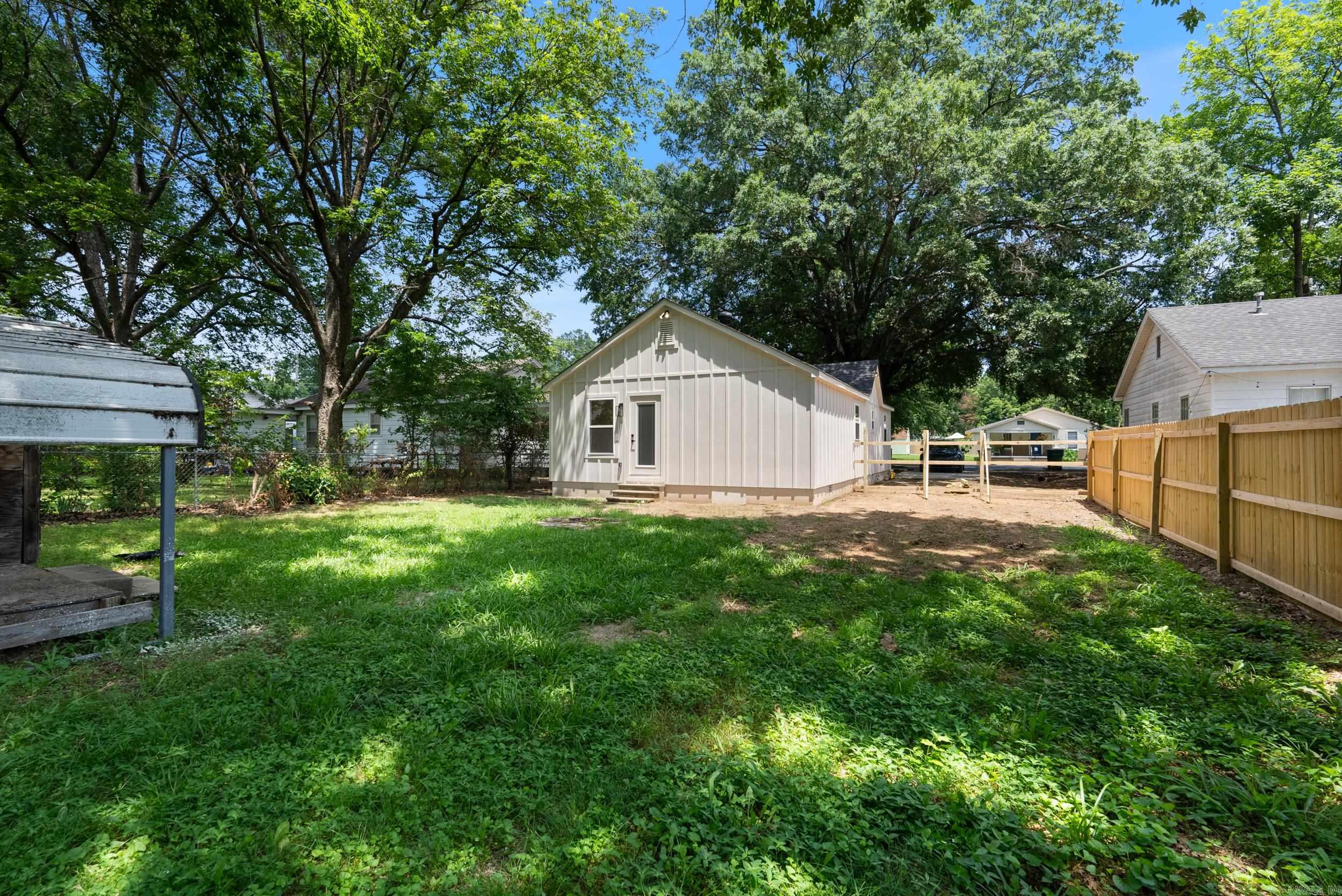 H P MERRITTS ADDN - Residential